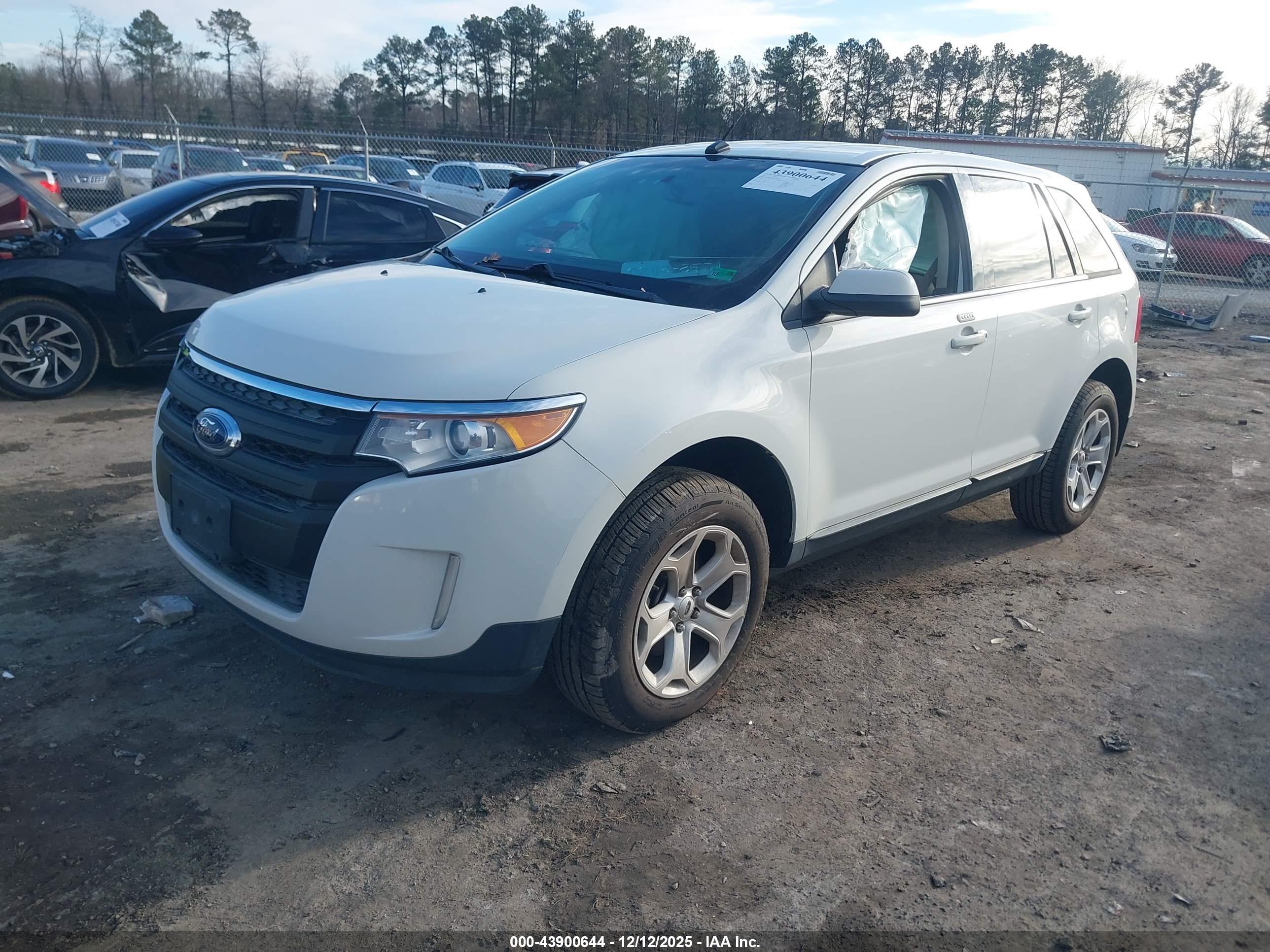 FORD EDGE image 2