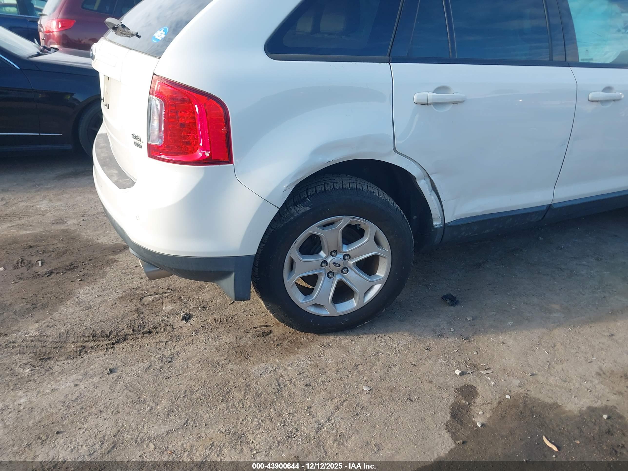 FORD EDGE image 6