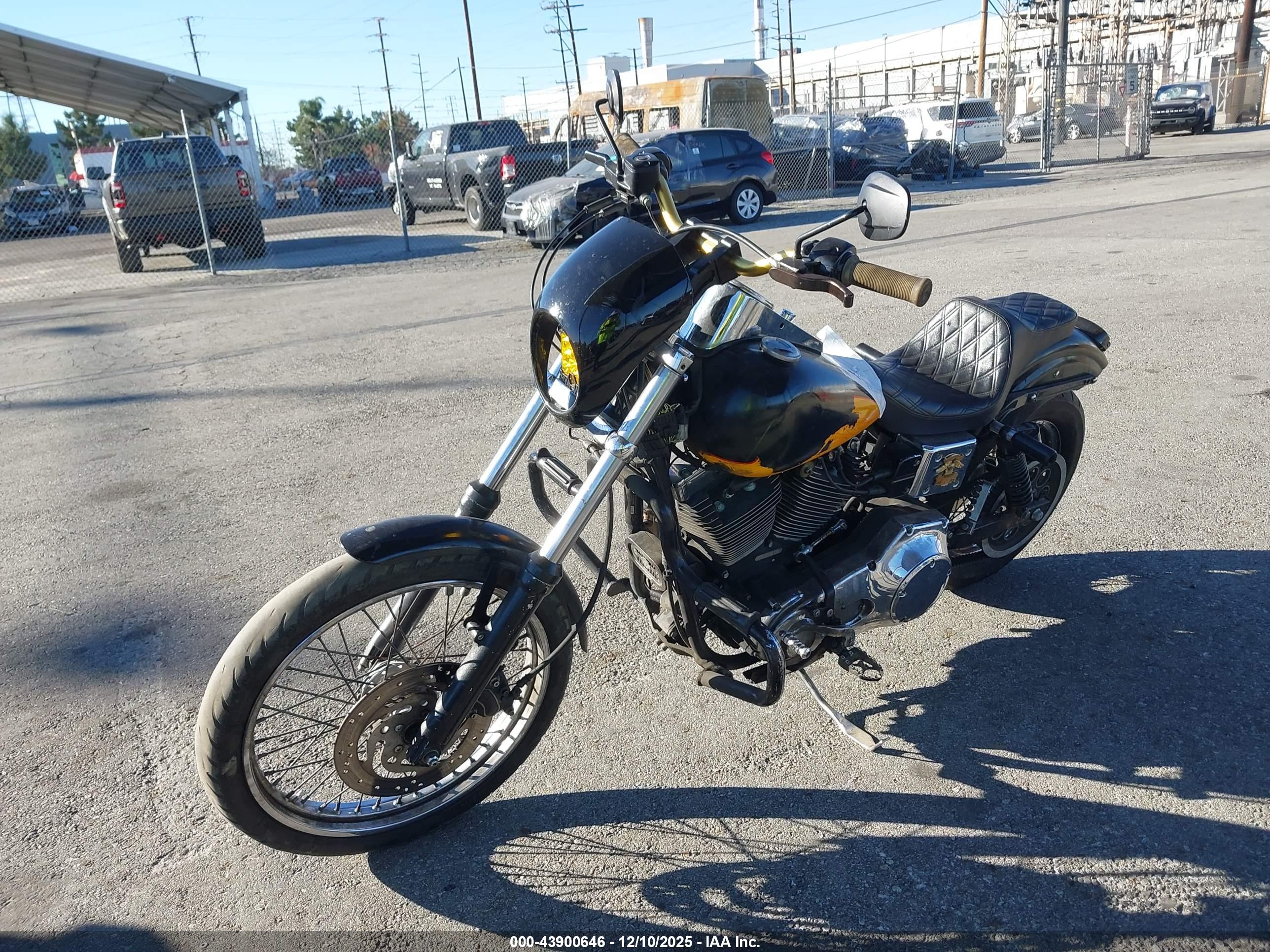 HARLEY-DAVIDSON FXDWG image 2