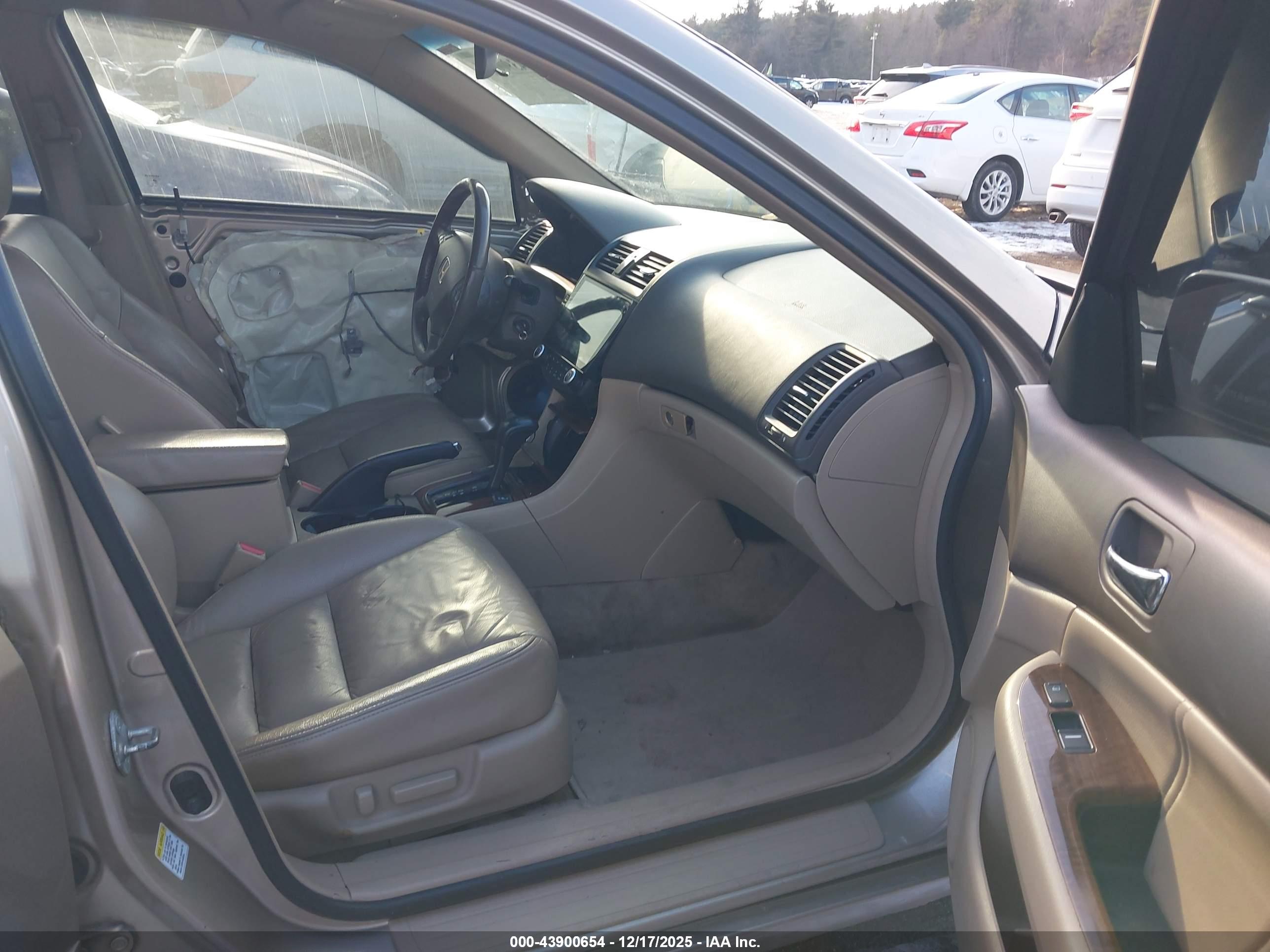 HONDA ACCORD image 5