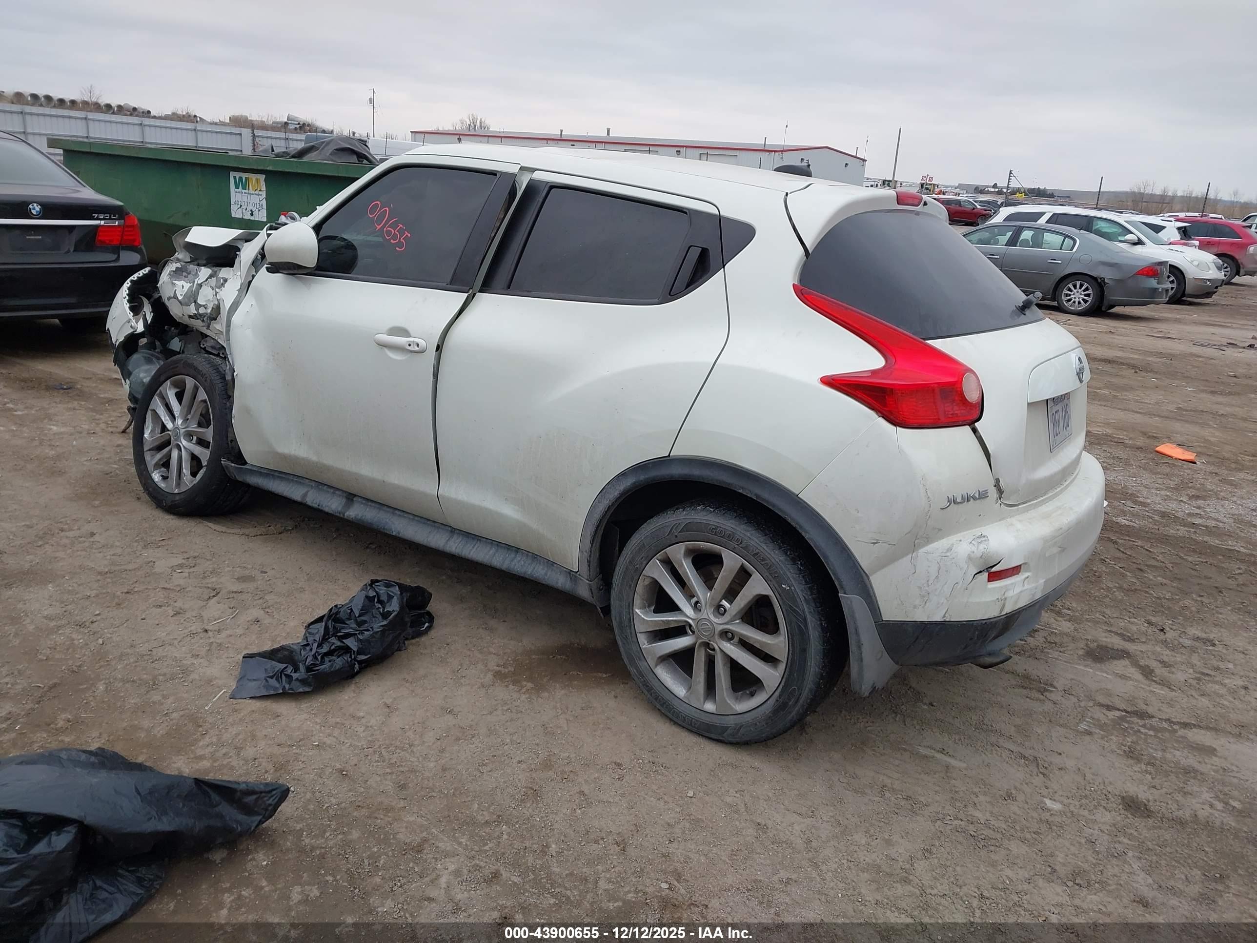 NISSAN JUKE image 3