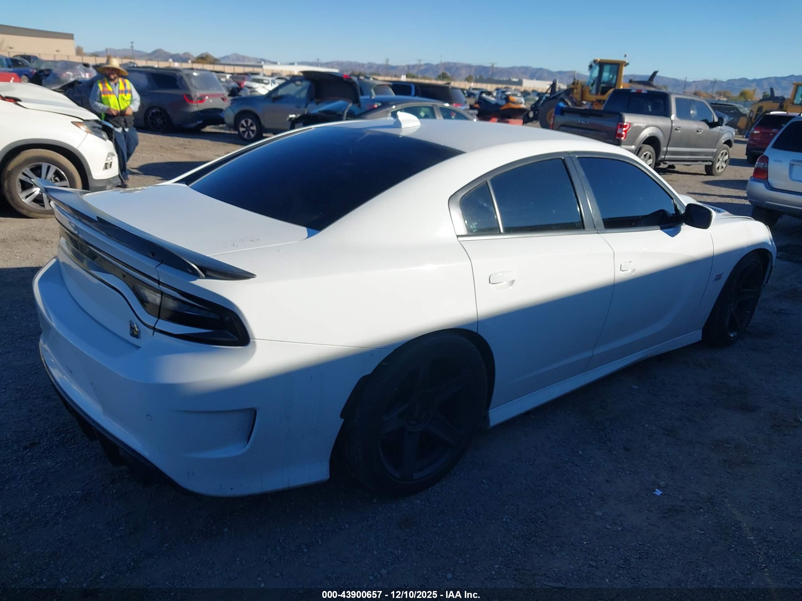 DODGE CHARGER image 4