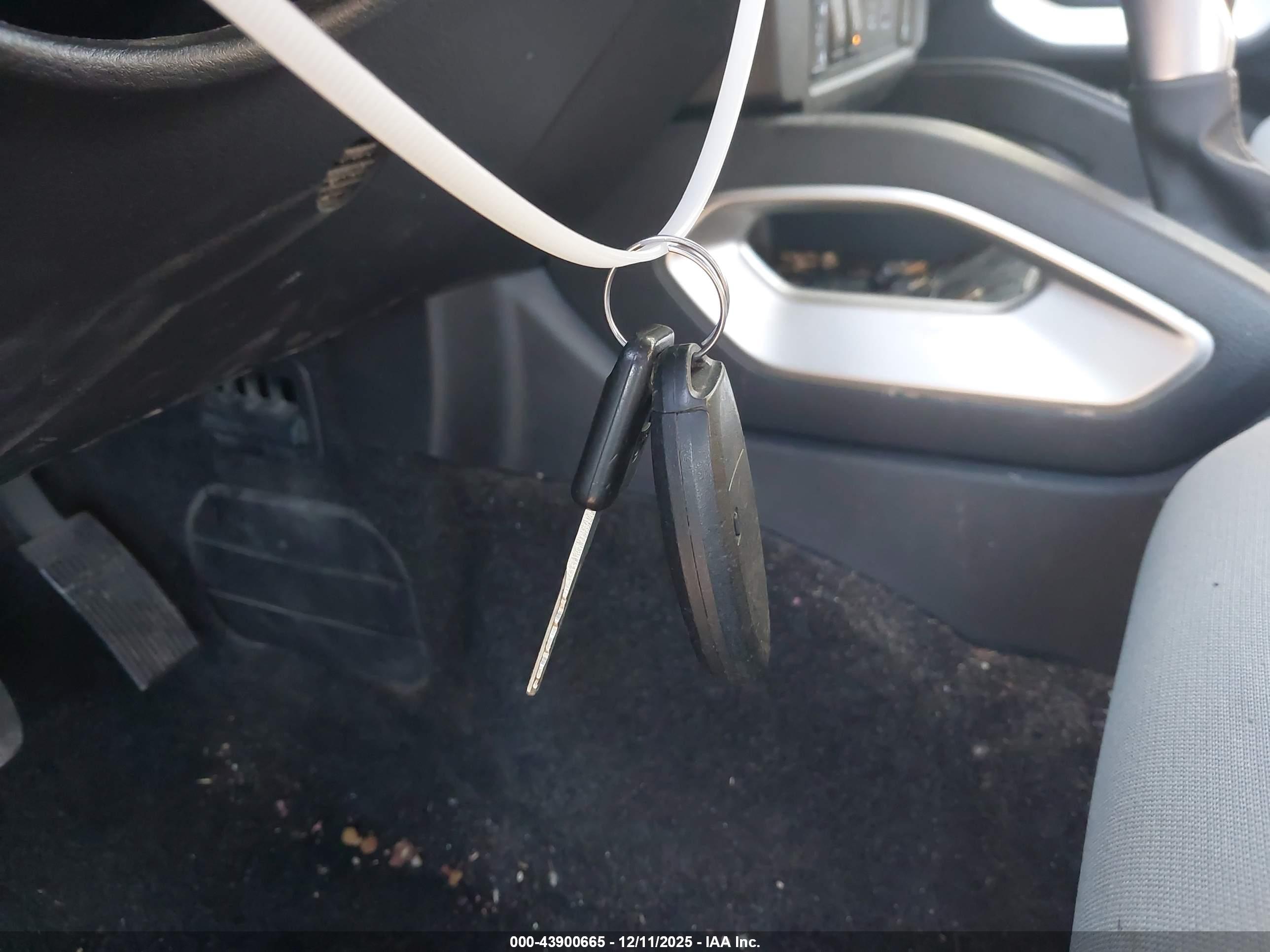 NISSAN FRONTIER image 11