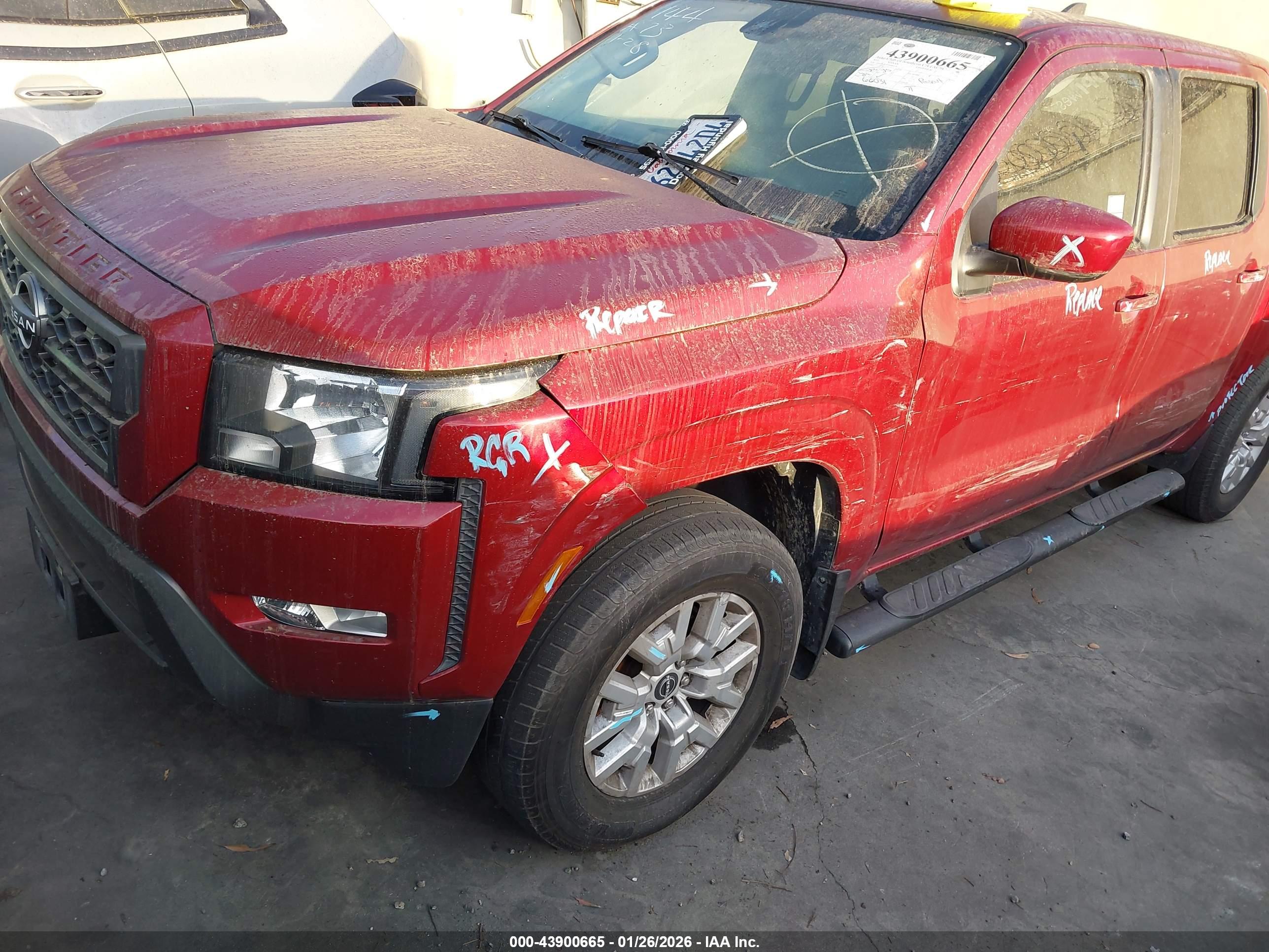 NISSAN FRONTIER image 2