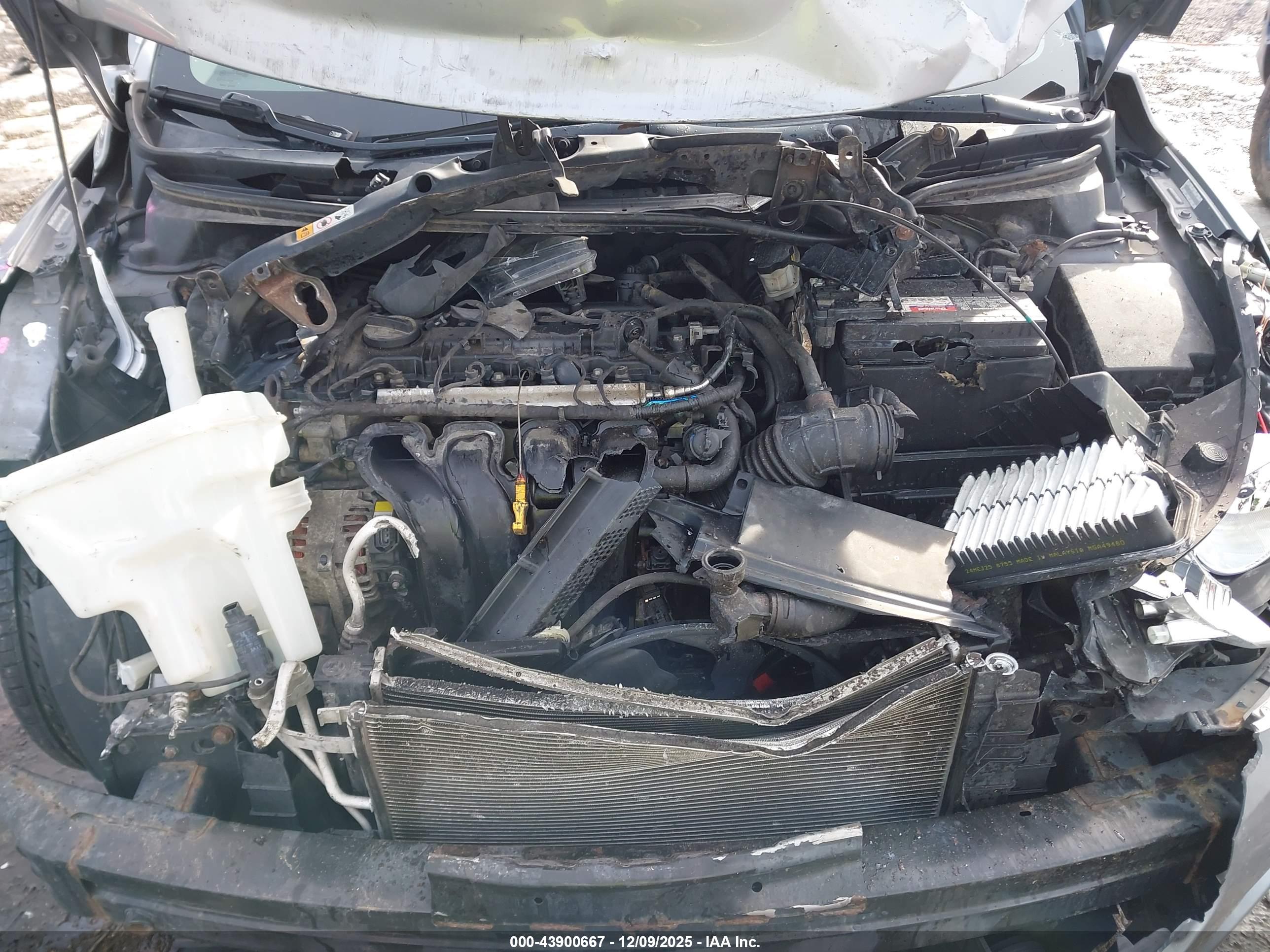 HYUNDAI ELANTRA image 10