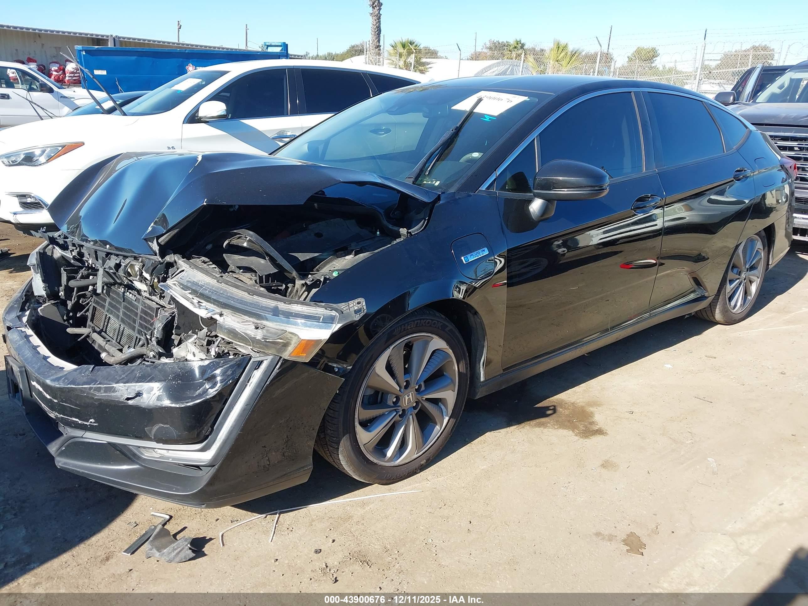 HONDA CLARITY image 2