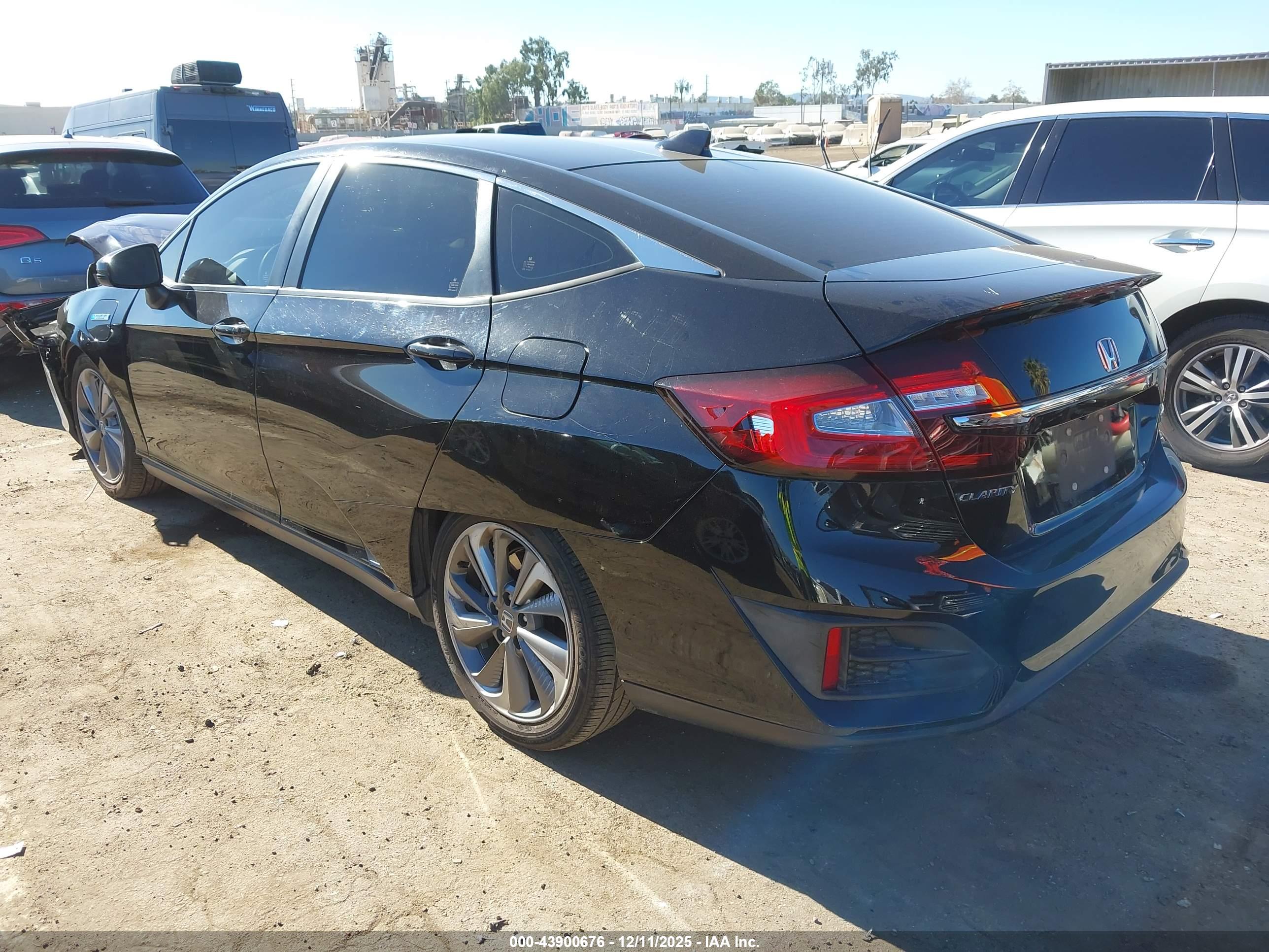 HONDA CLARITY image 3