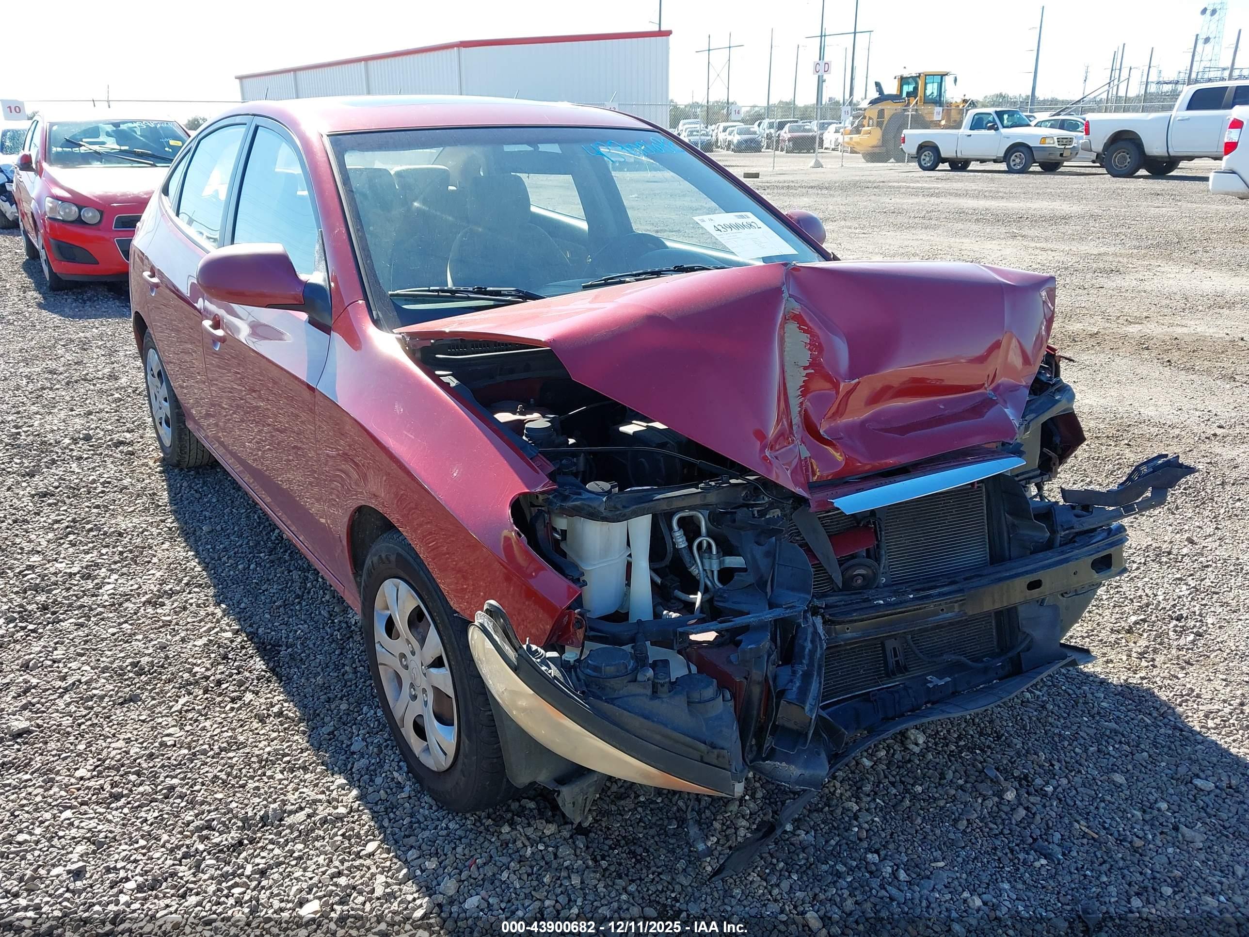 HYUNDAI ELANTRA image 6