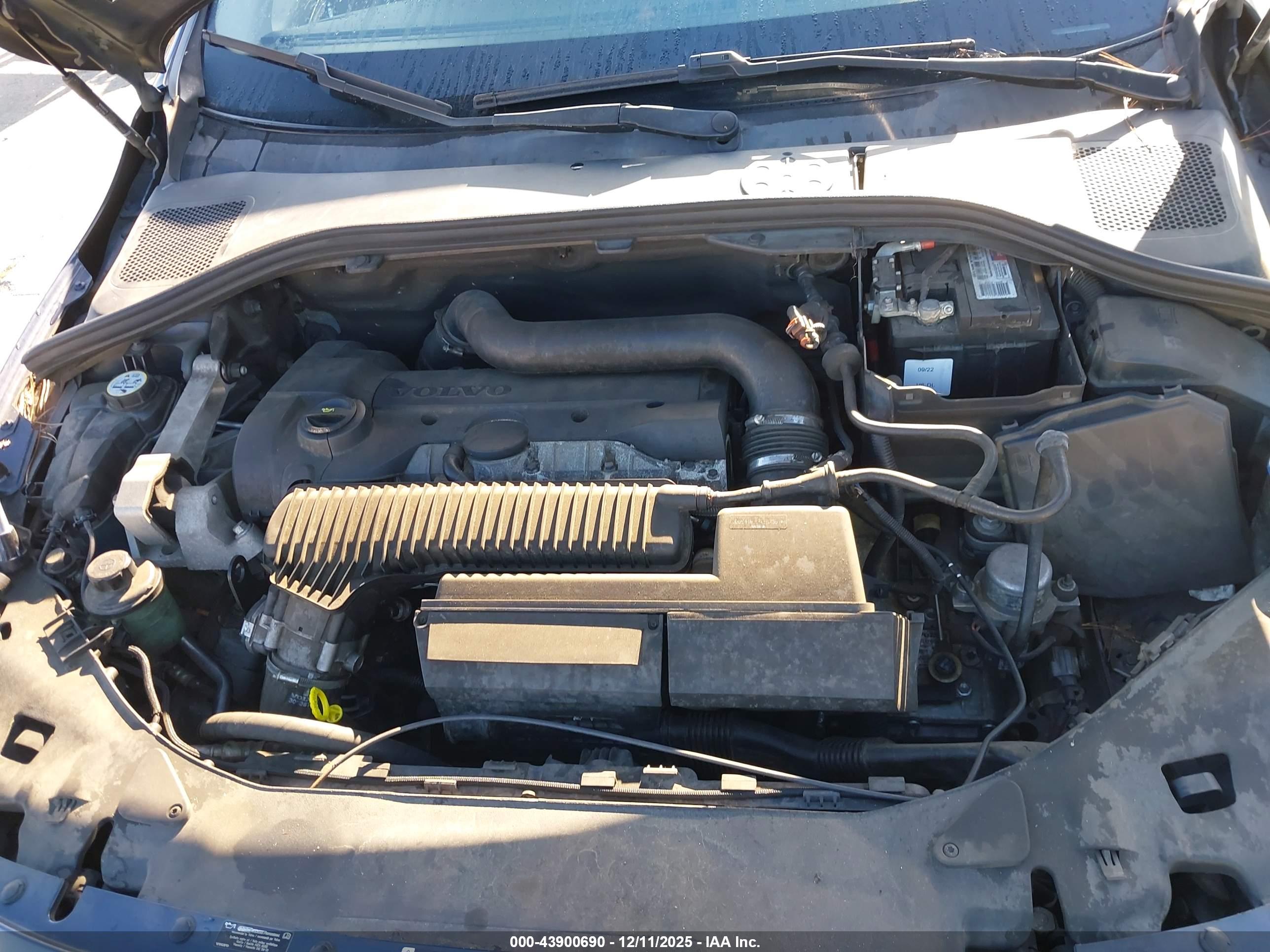 VOLVO S60 image 10