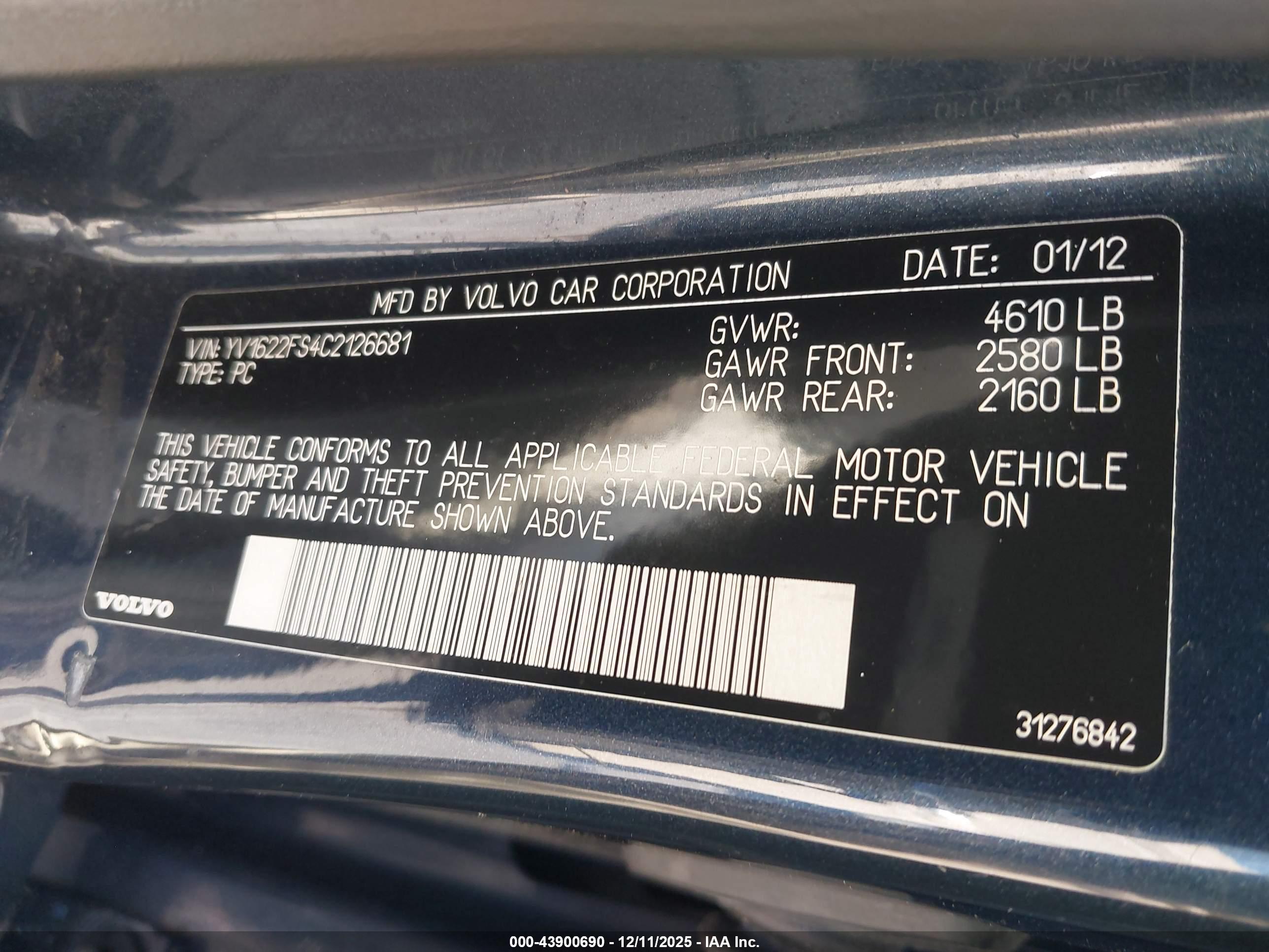 VOLVO S60 image 9