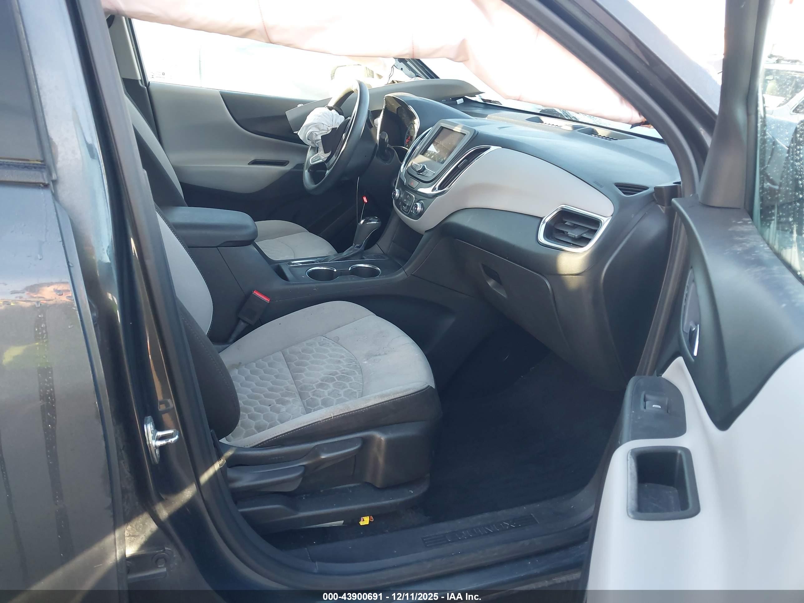 CHEVROLET EQUINOX image 5