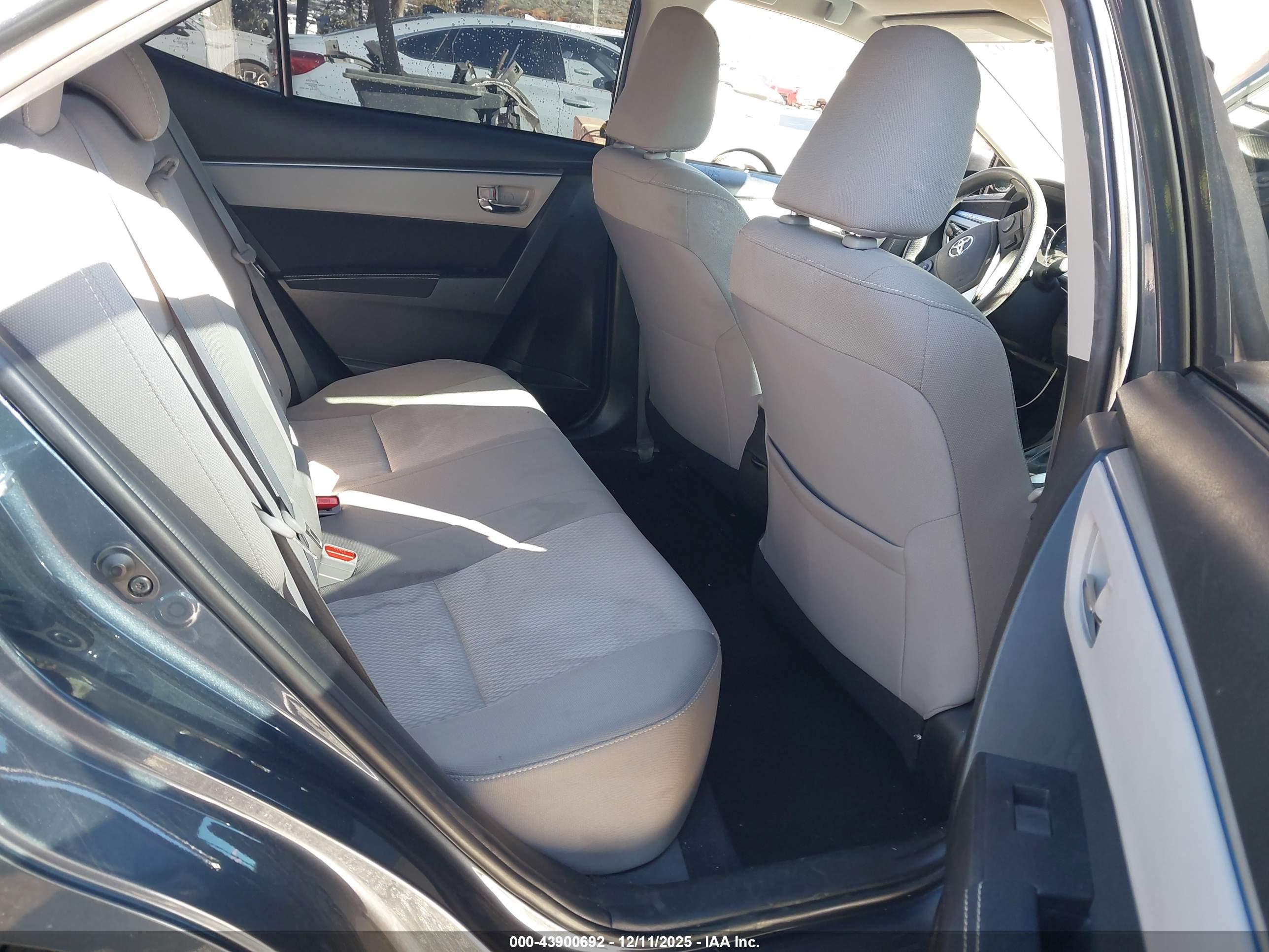 TOYOTA COROLLA image 8