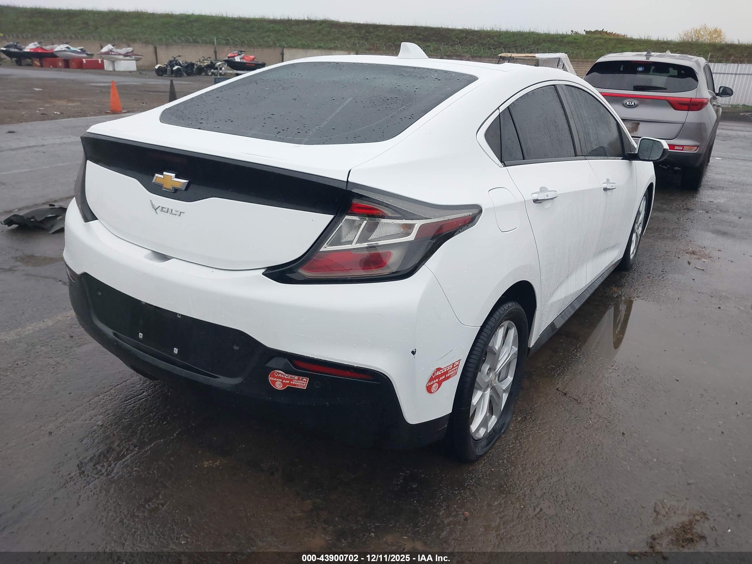CHEVROLET VOLT image 4