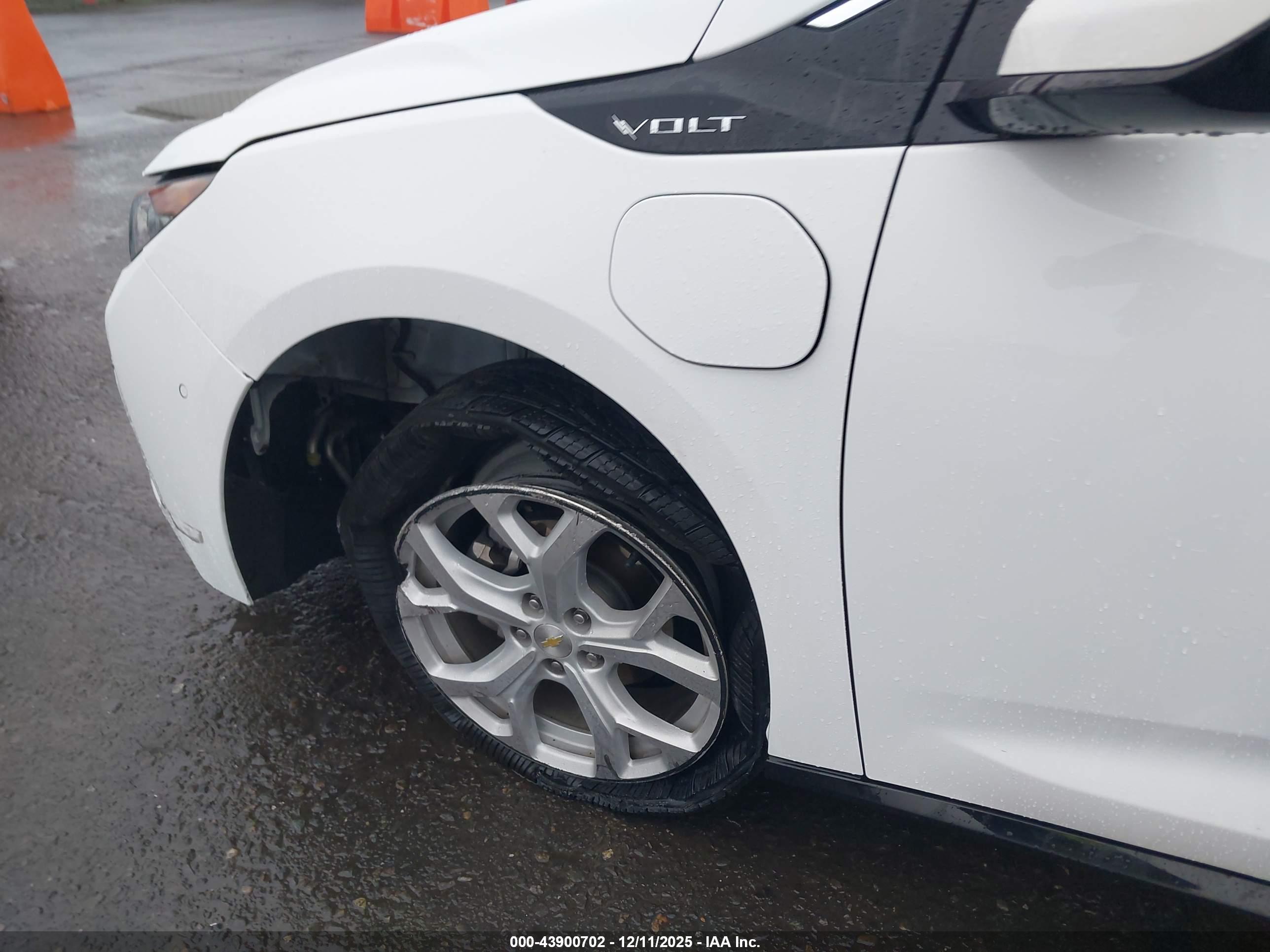 CHEVROLET VOLT image 6