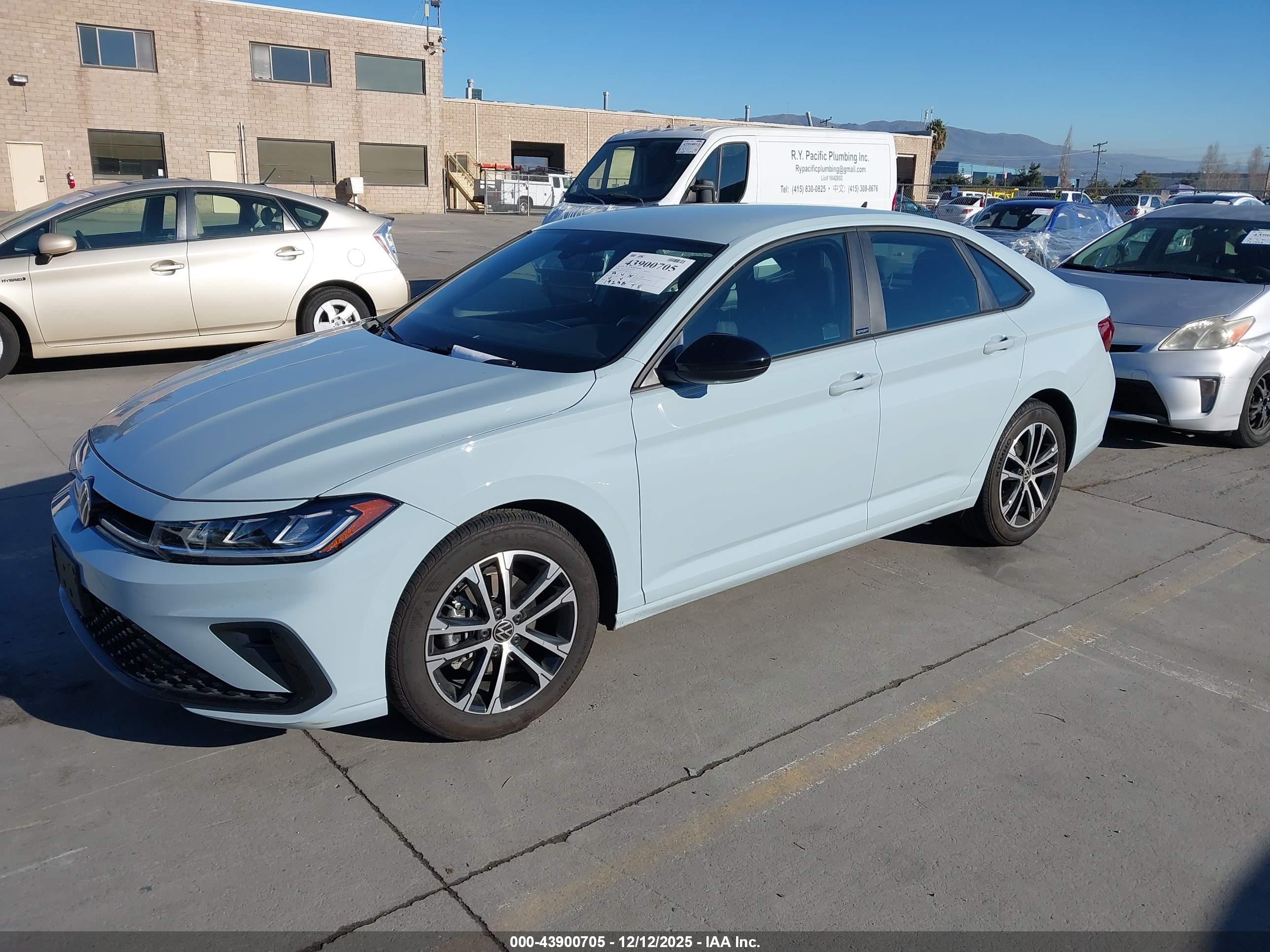 VOLKSWAGEN JETTA image 2