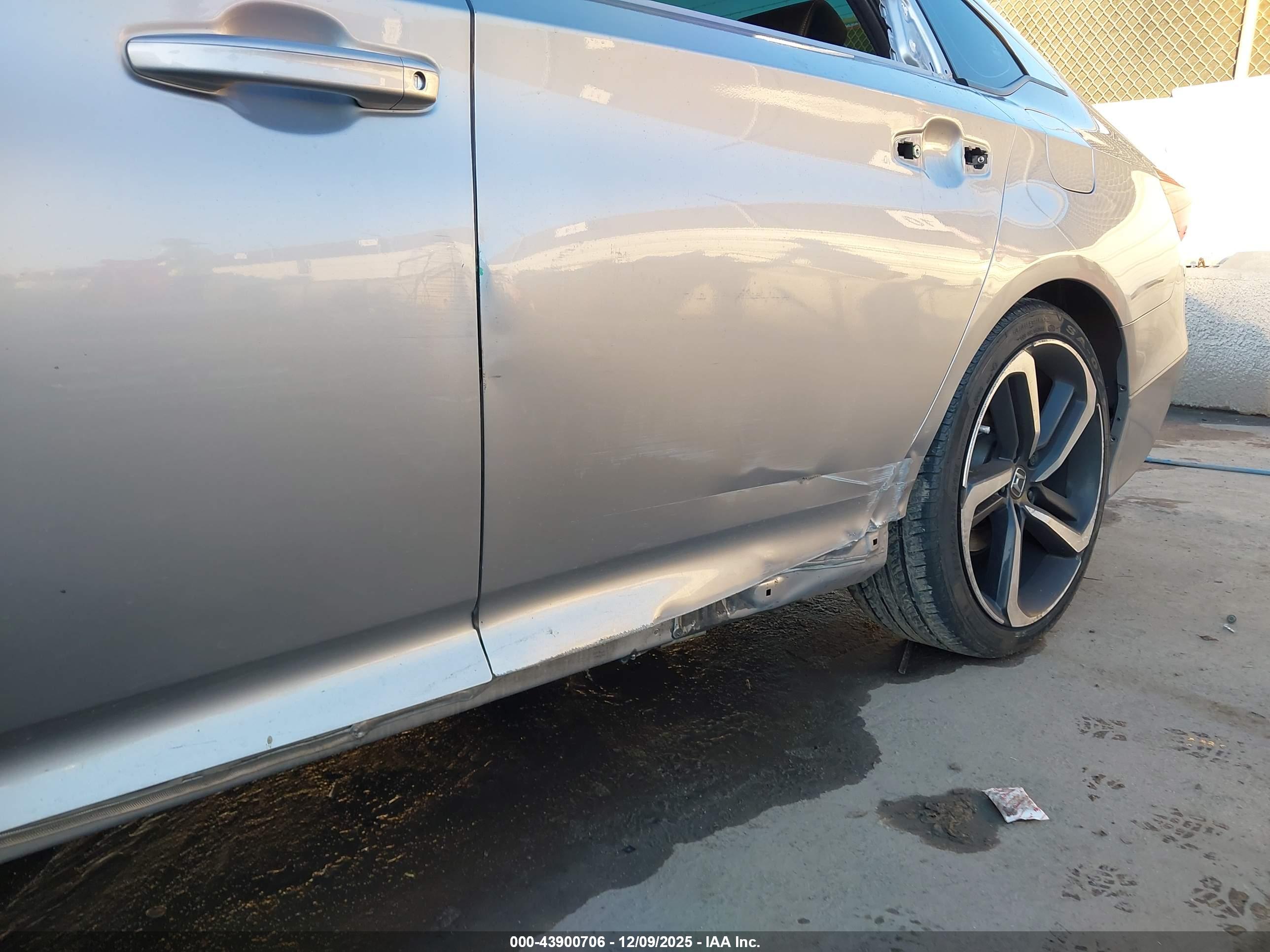 HONDA ACCORD image 6