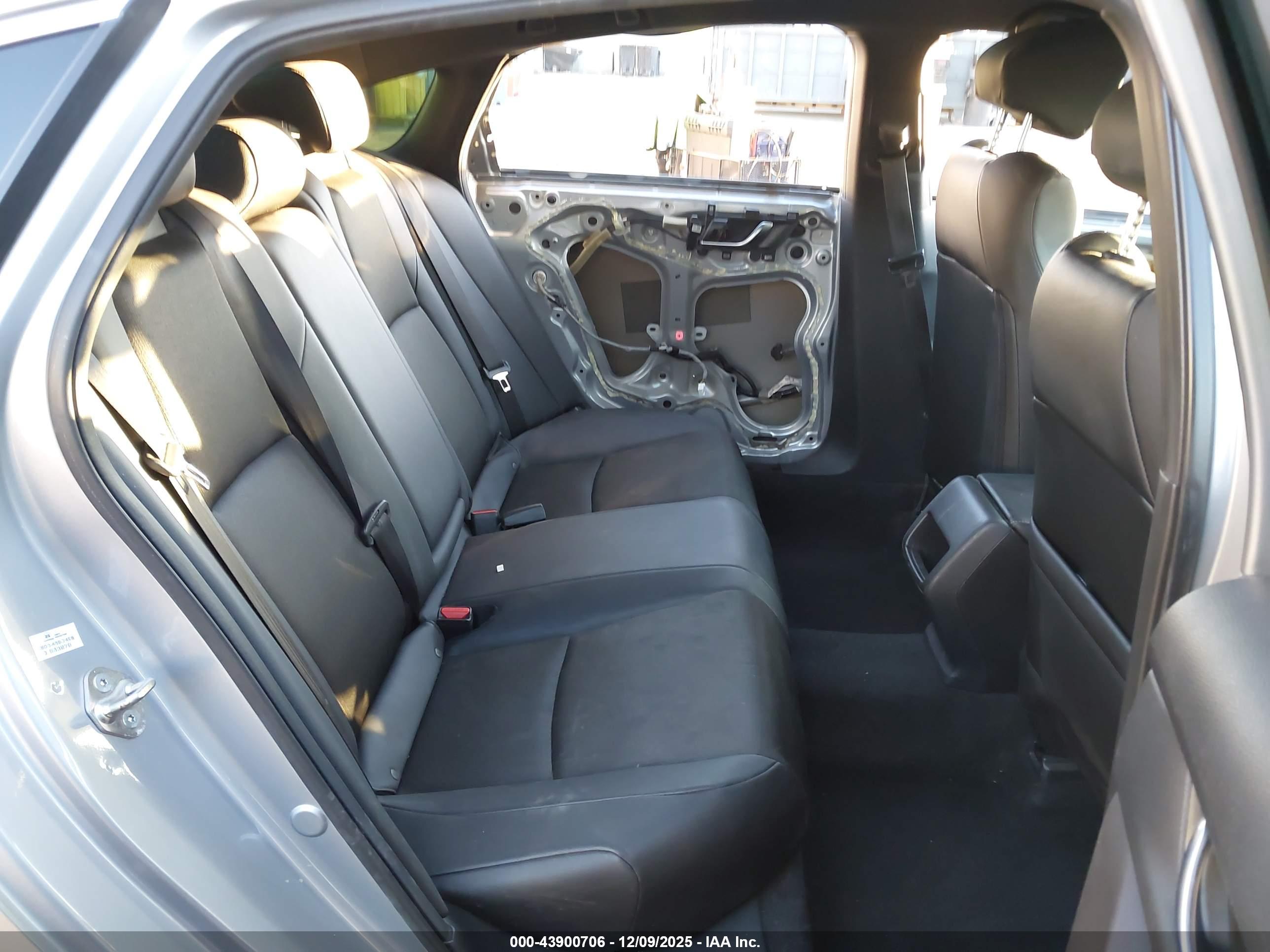 HONDA ACCORD image 8