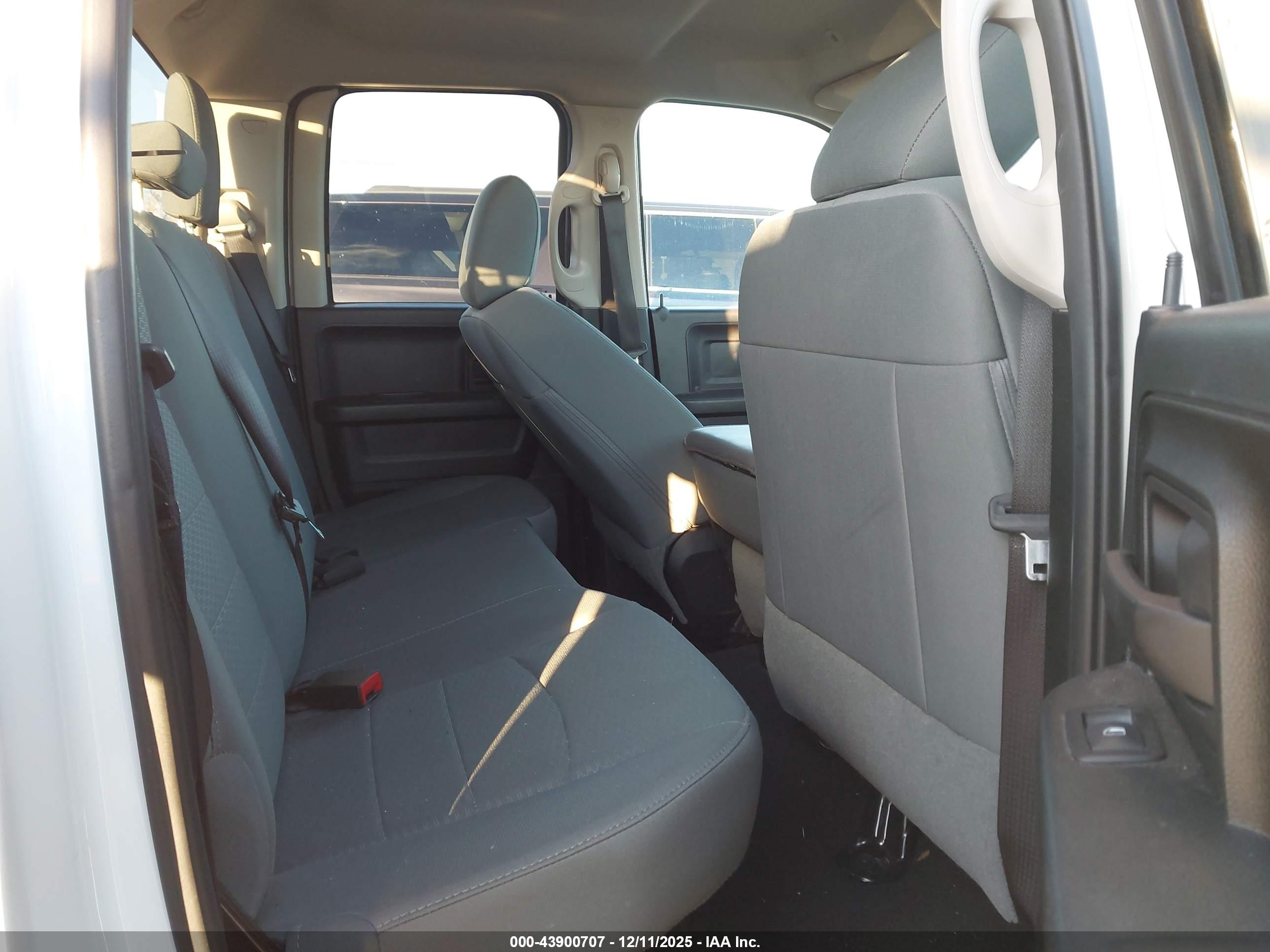 RAM 1500 image 8