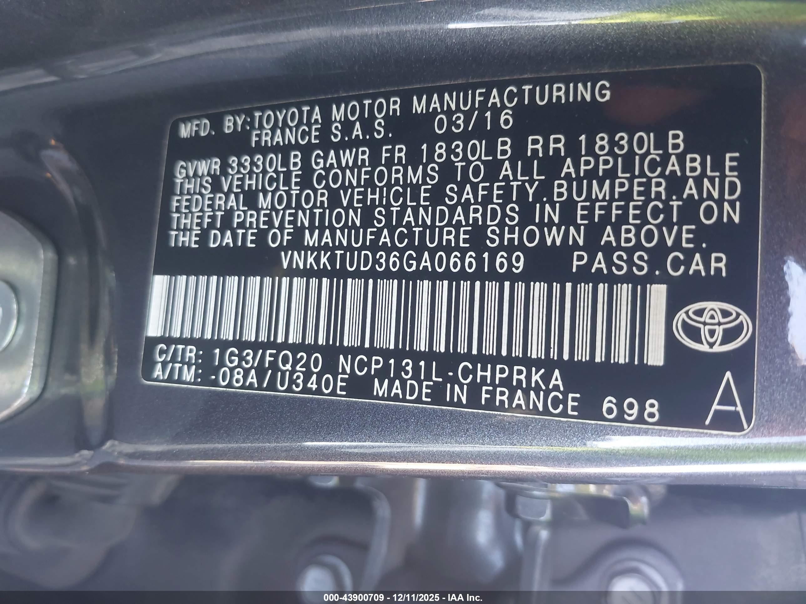 TOYOTA YARIS image 9
