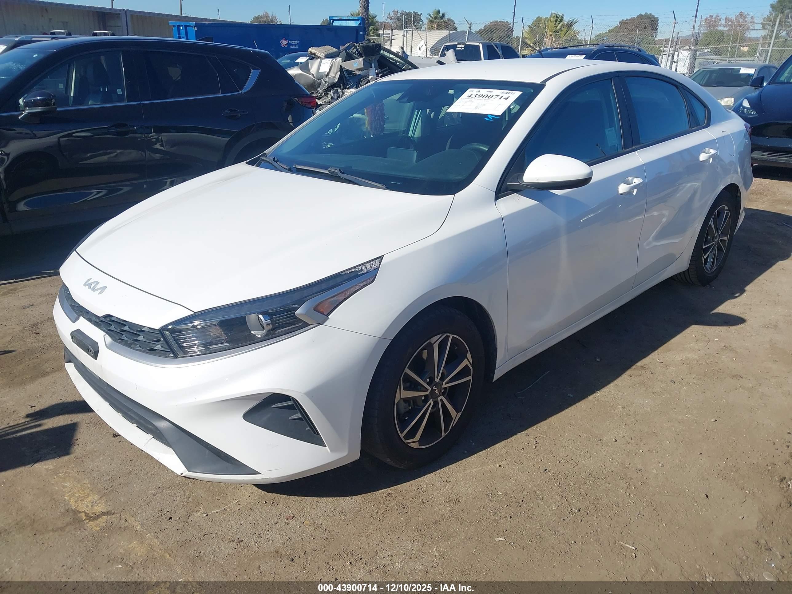 KIA FORTE image 2