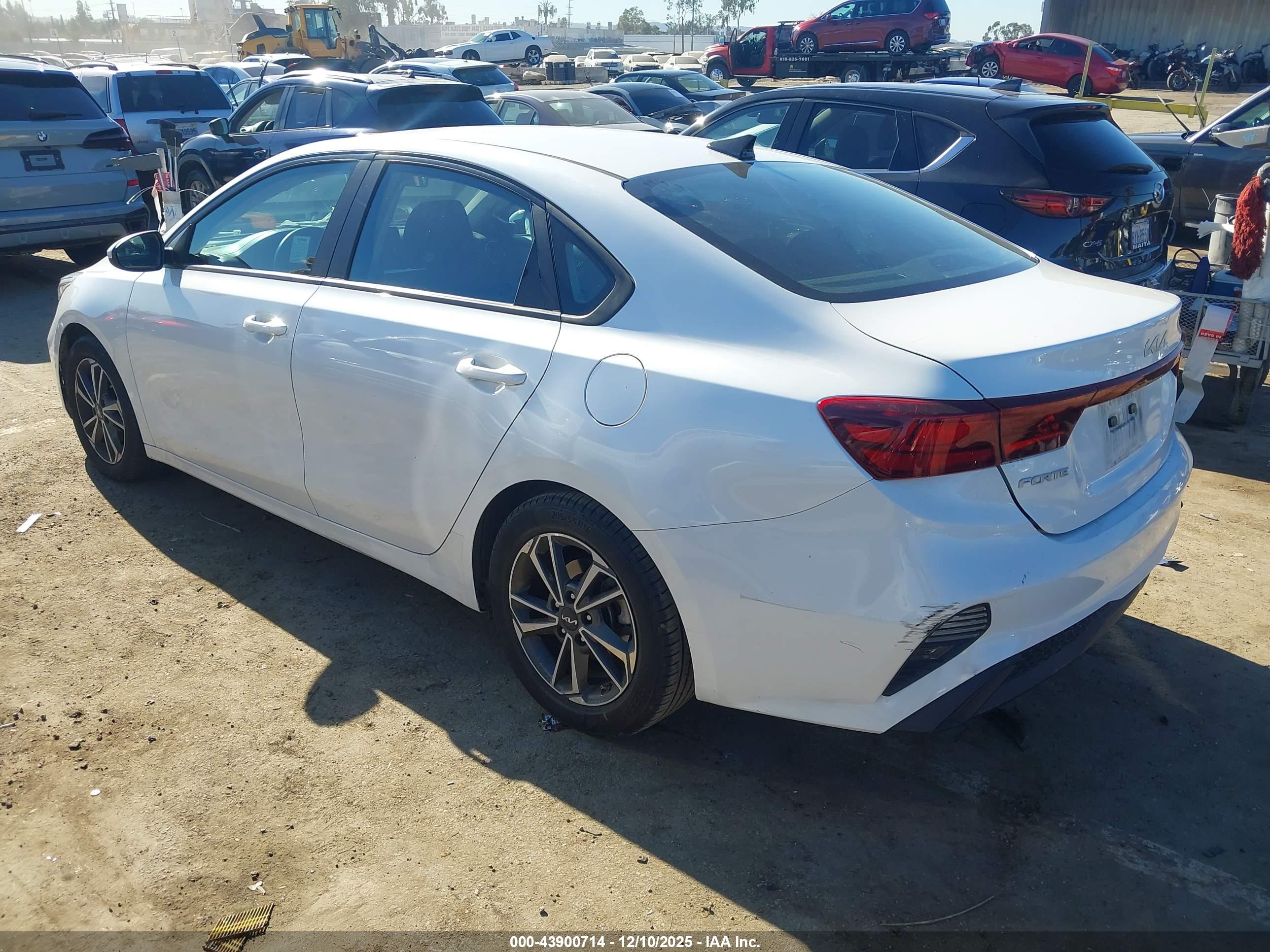 KIA FORTE image 3