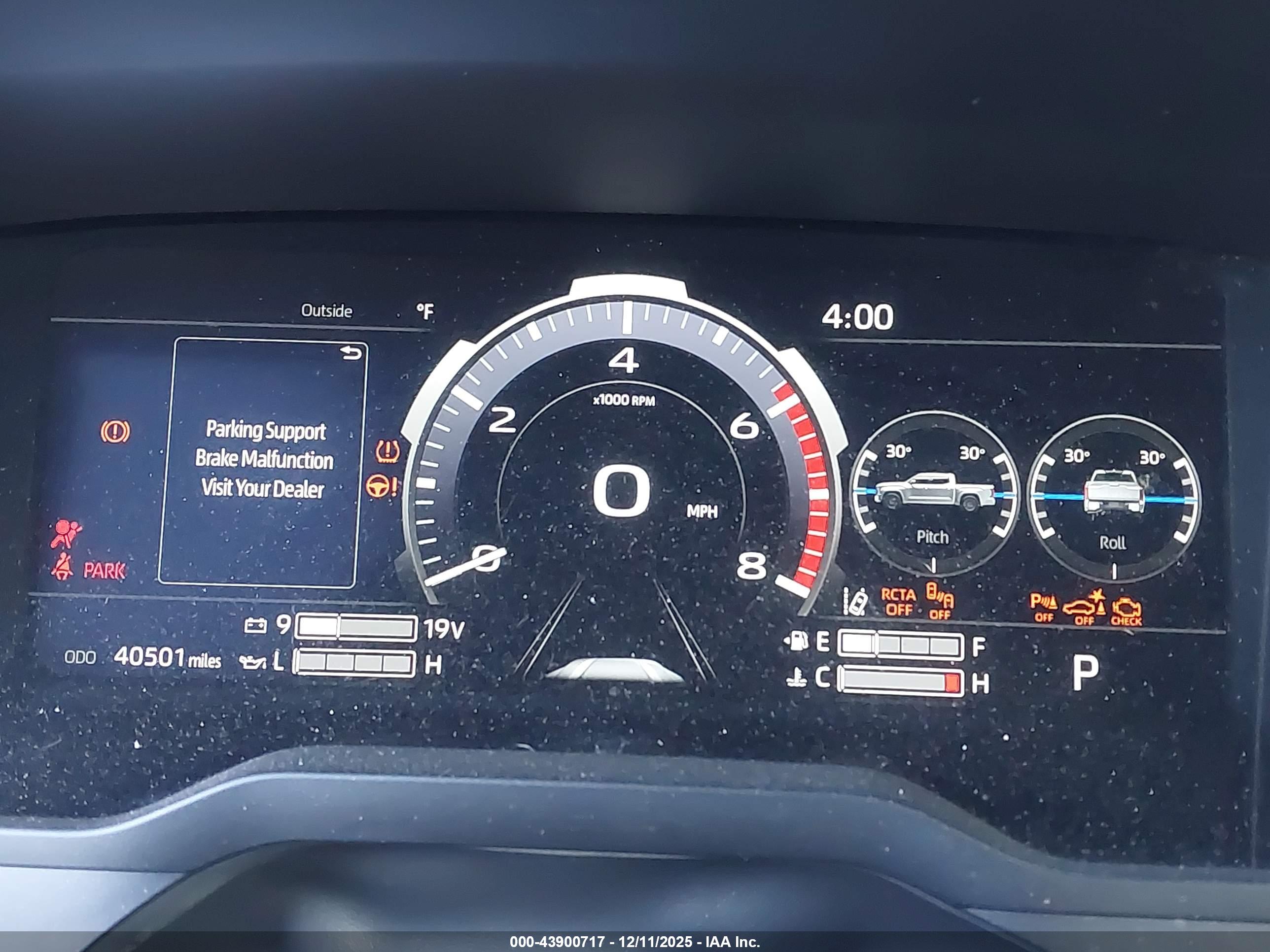 TOYOTA TUNDRA image 7