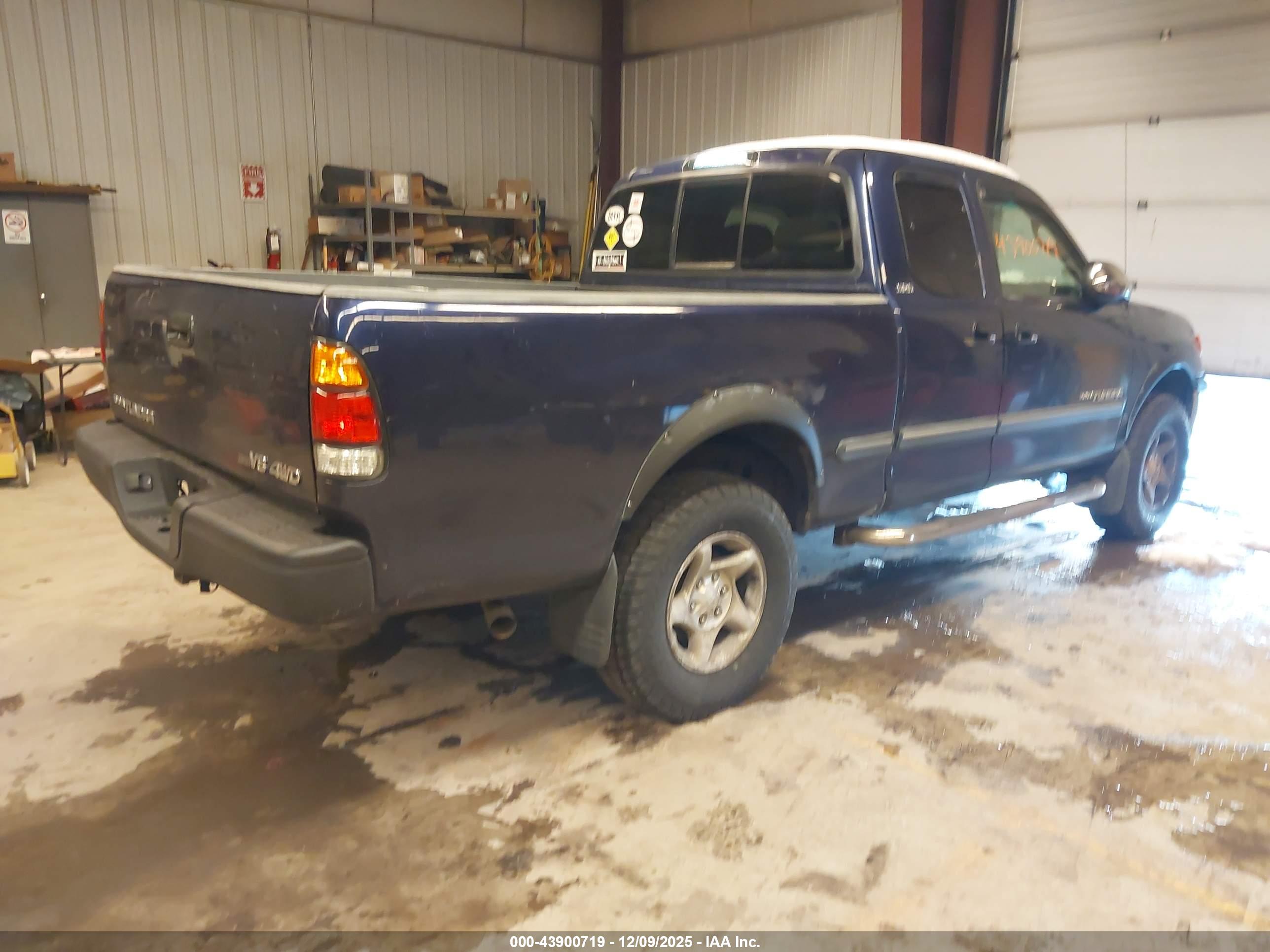 TOYOTA TUNDRA image 4