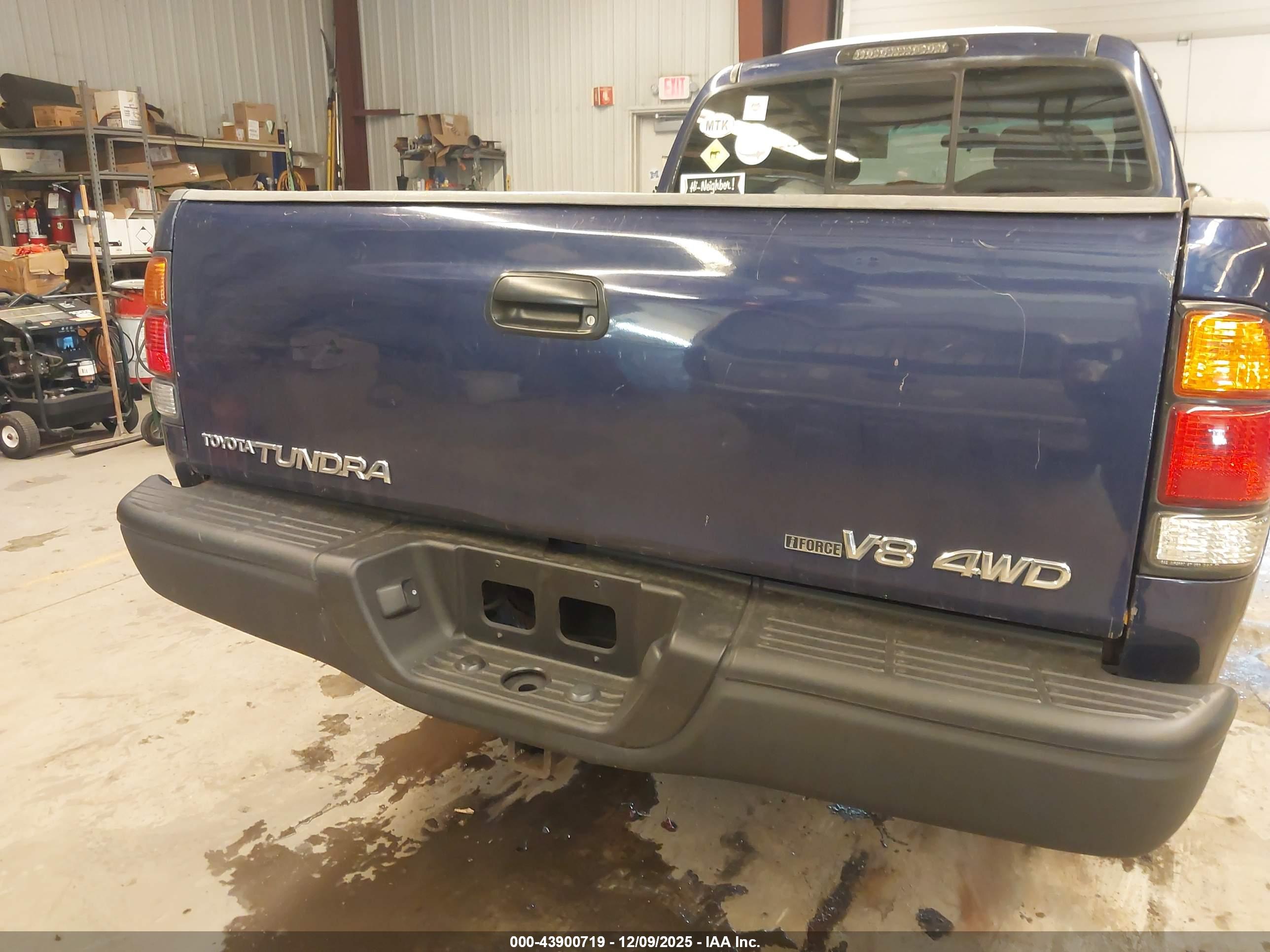 TOYOTA TUNDRA image 6