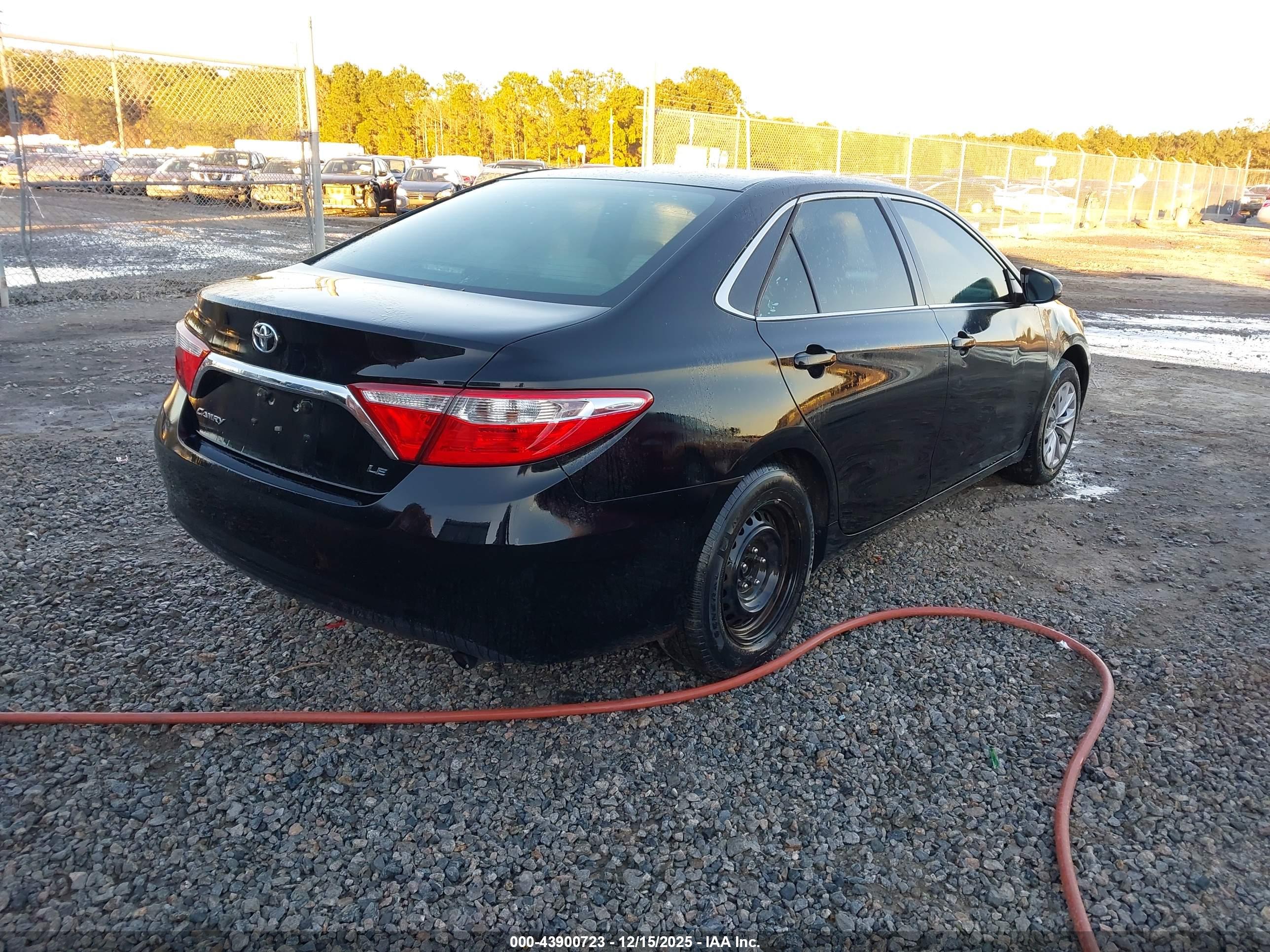 TOYOTA CAMRY image 4