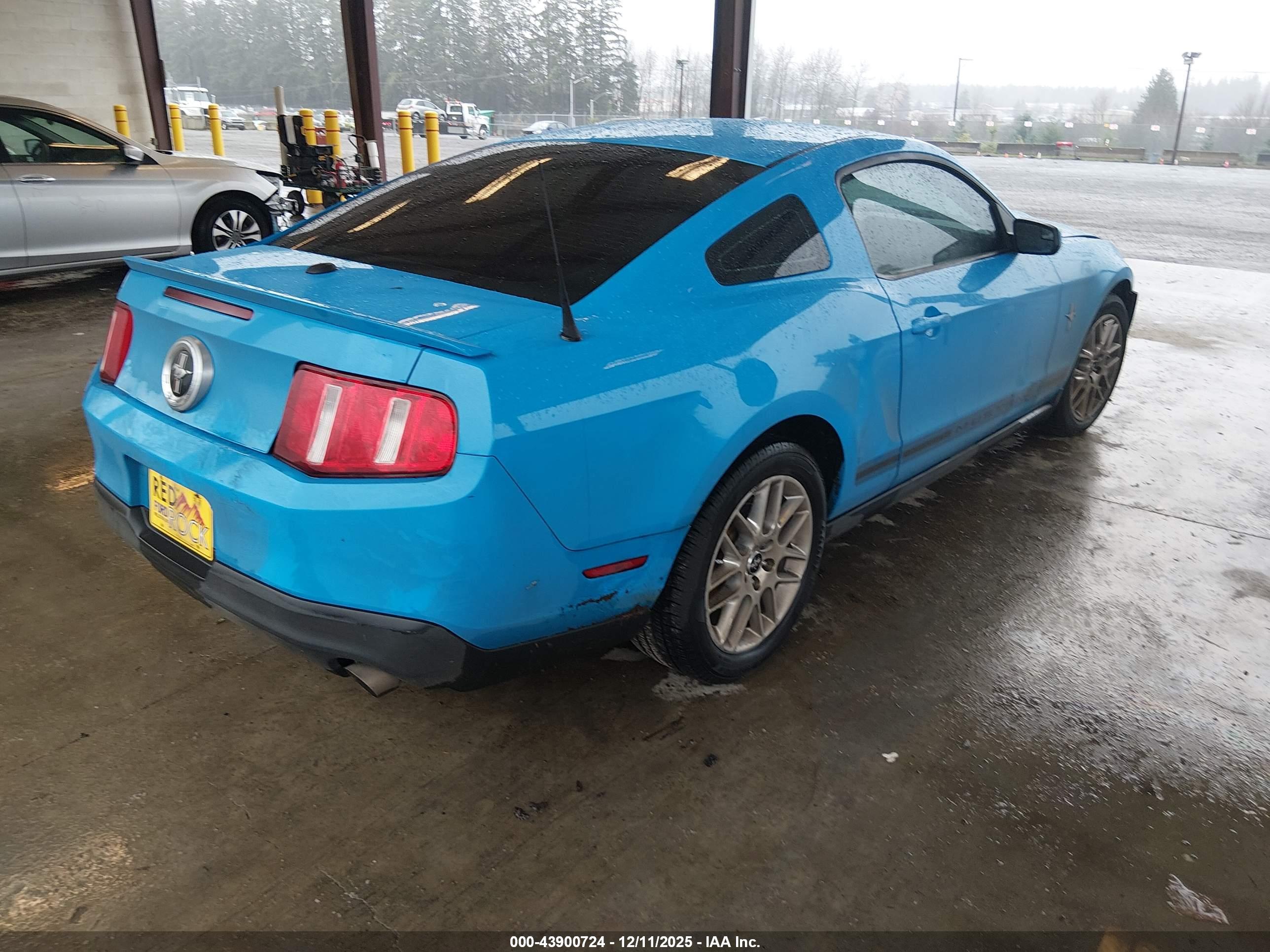 FORD MUSTANG image 4
