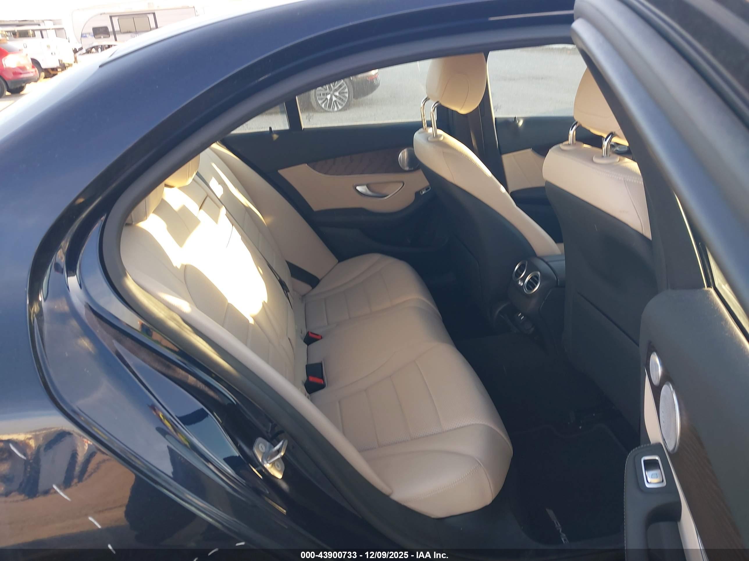 MERCEDES-BENZ C image 8