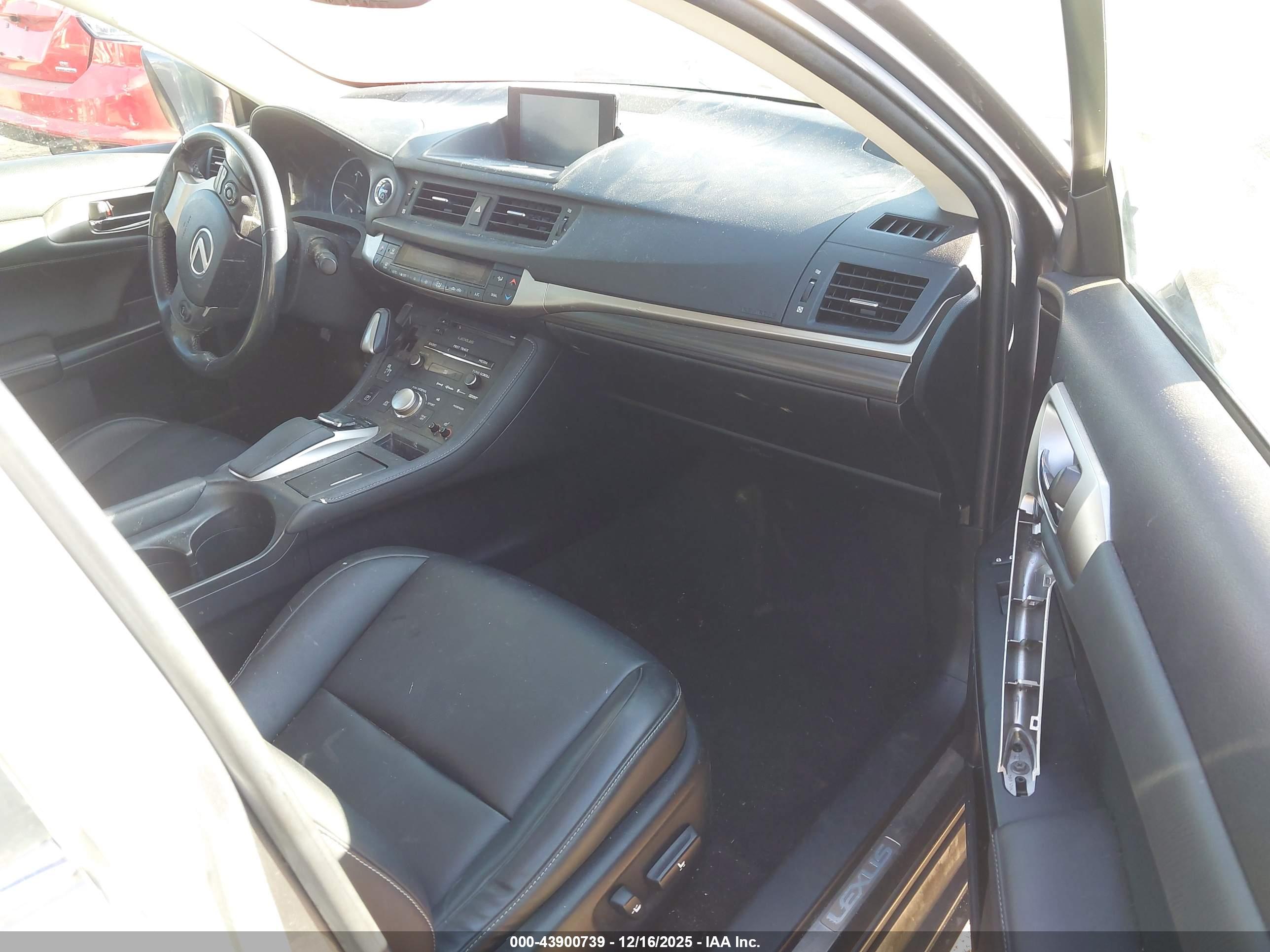 LEXUS CT image 5