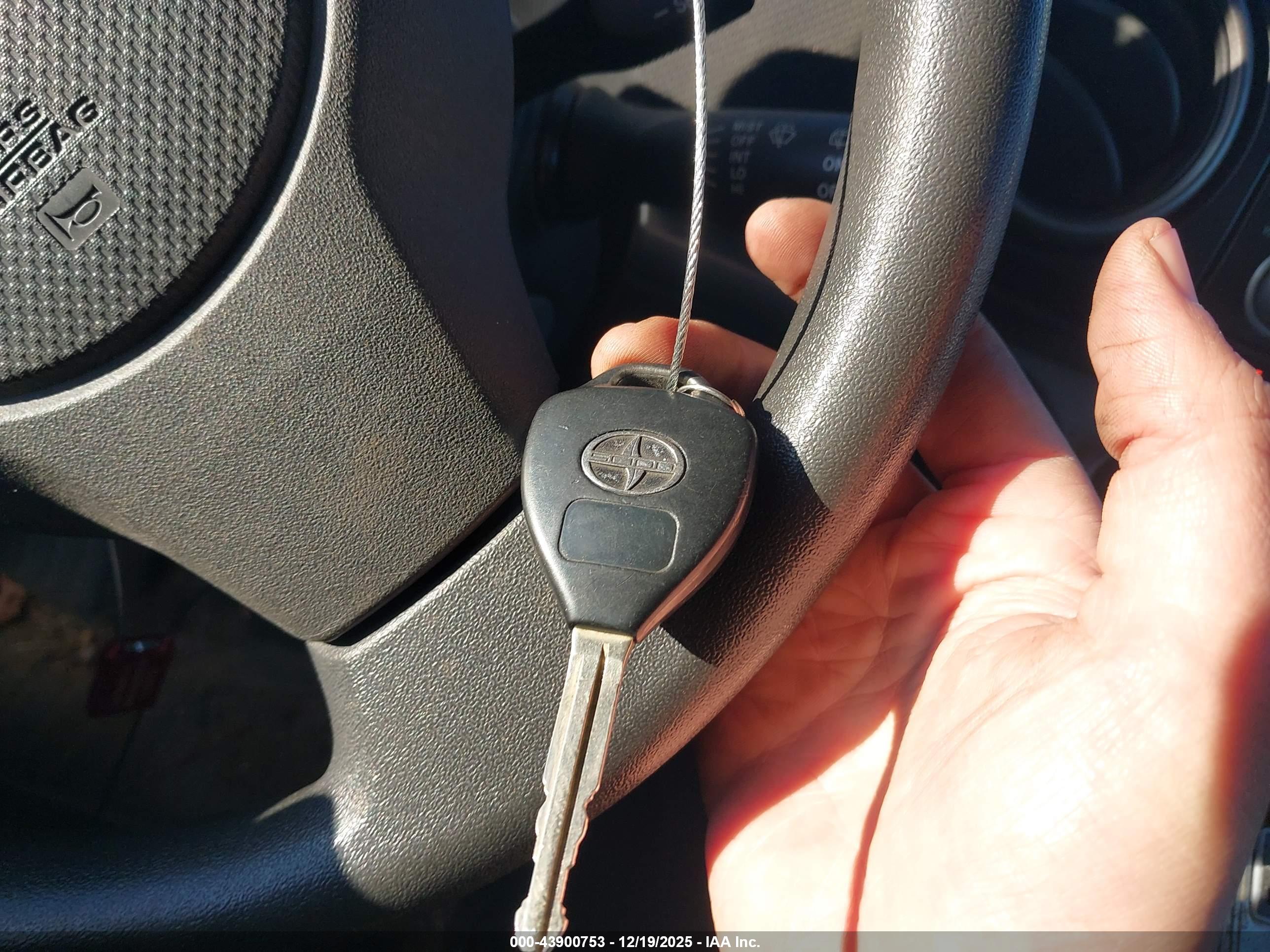SCION XB image 11