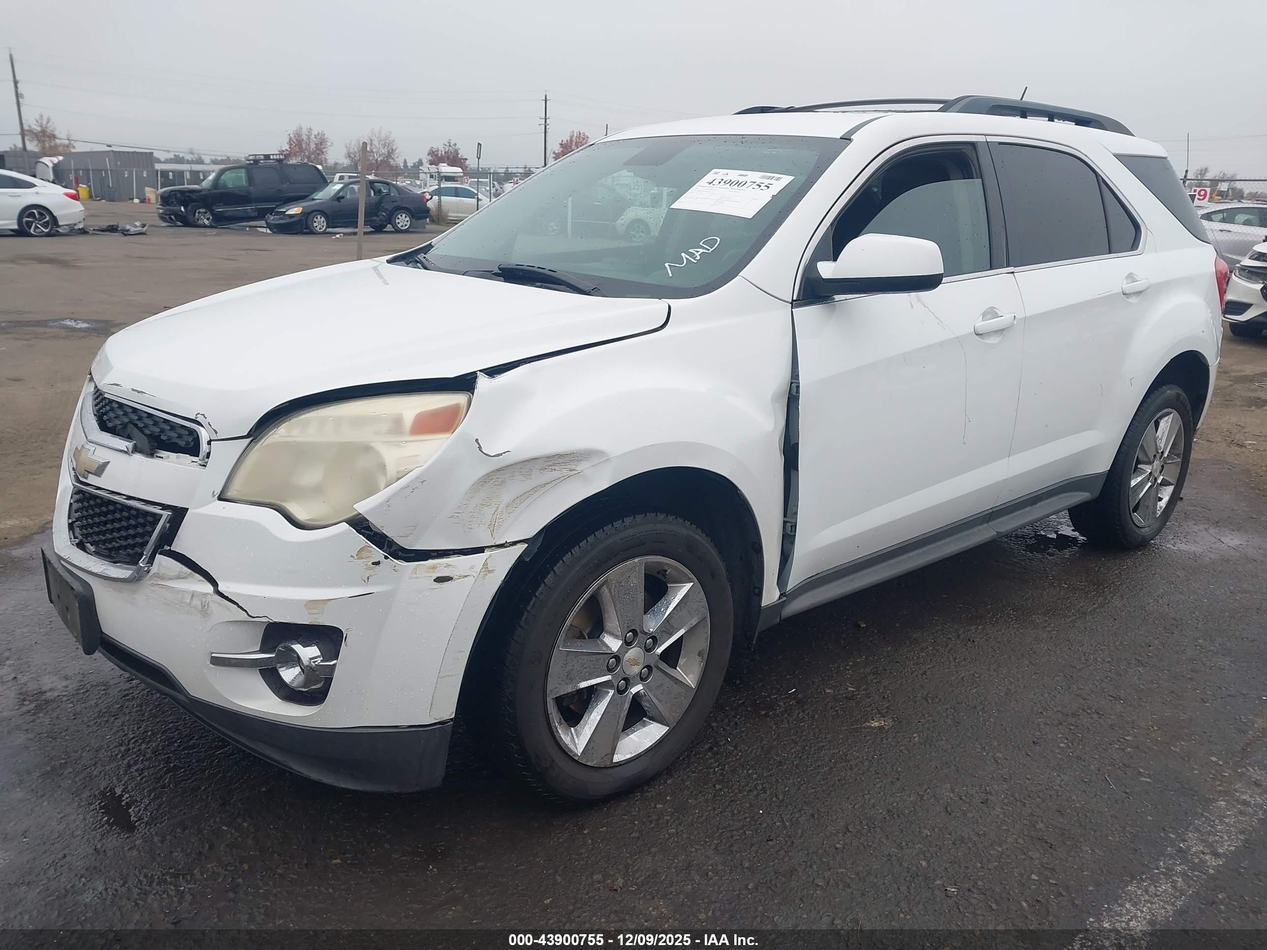 CHEVROLET EQUINOX image 2