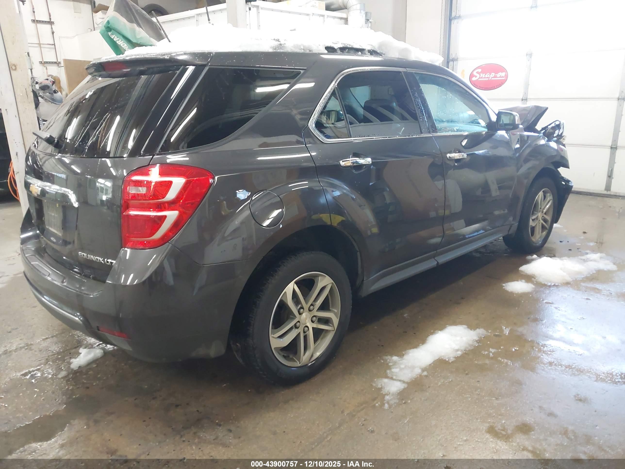 CHEVROLET EQUINOX image 4
