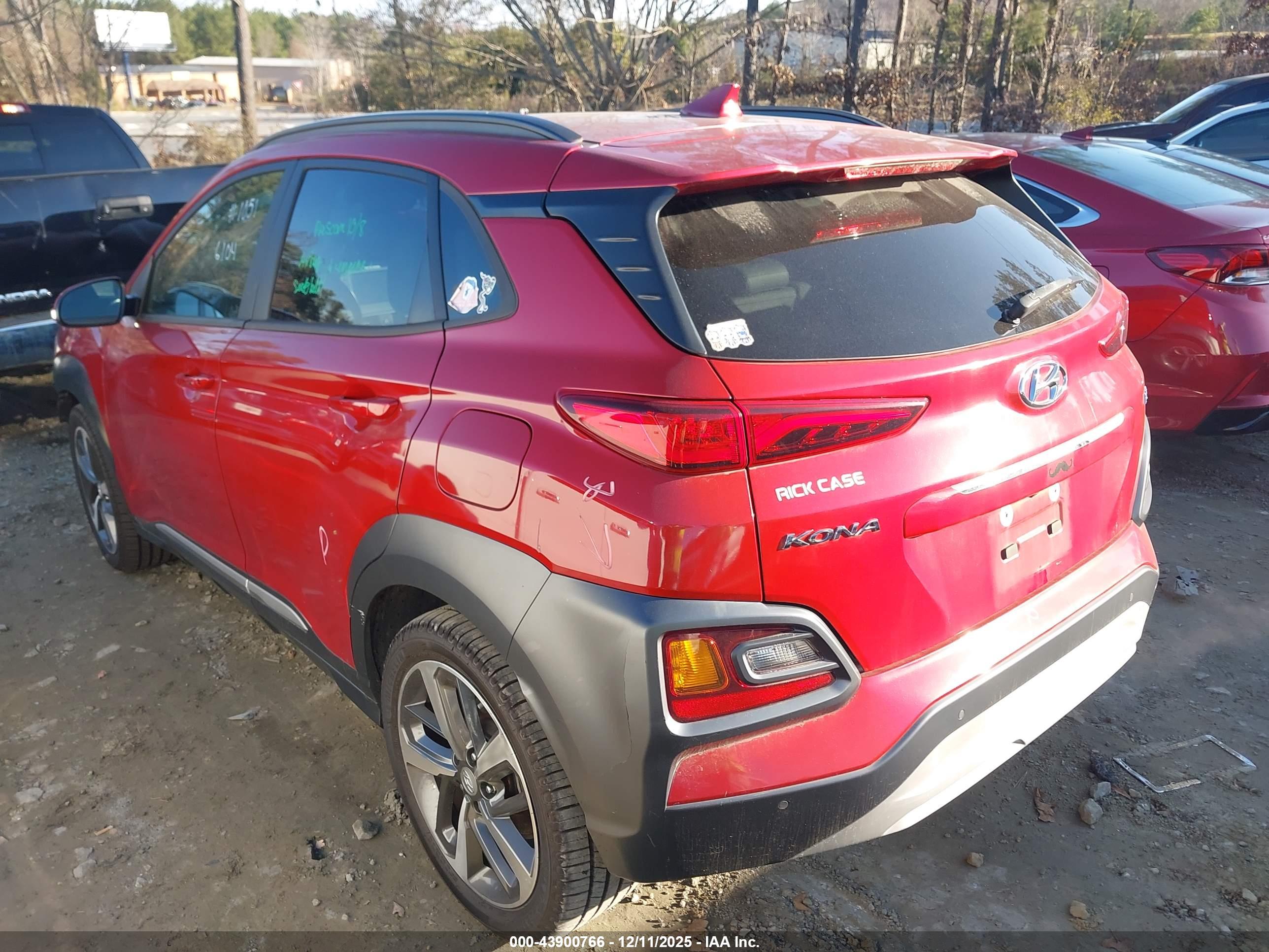 HYUNDAI KONA image 3