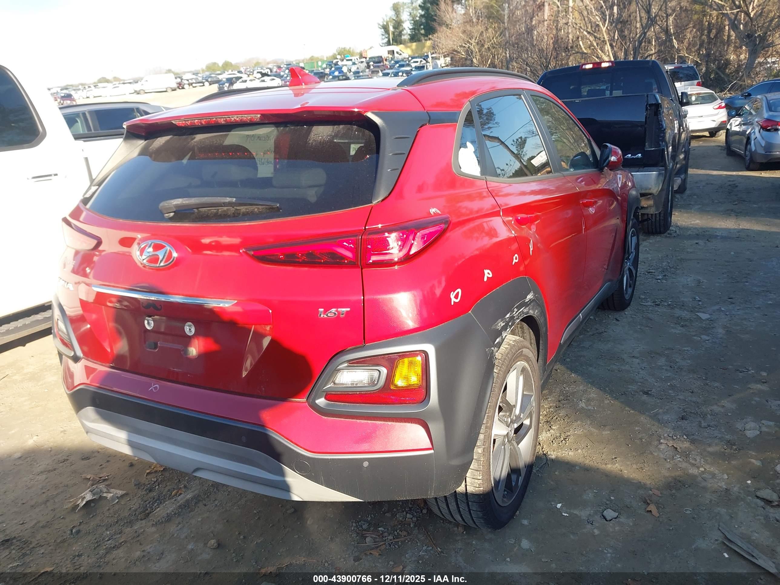 HYUNDAI KONA image 4