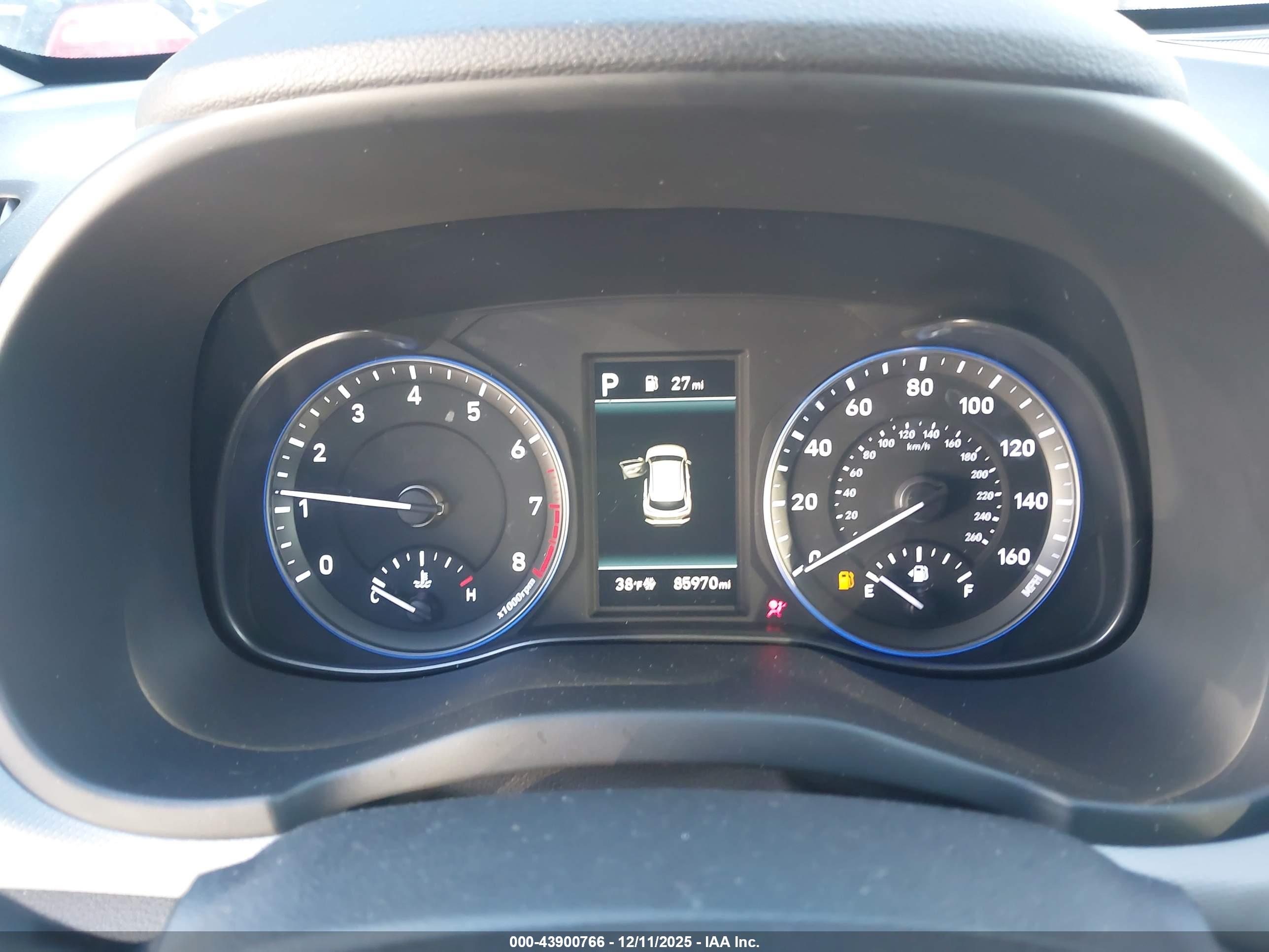 HYUNDAI KONA image 7