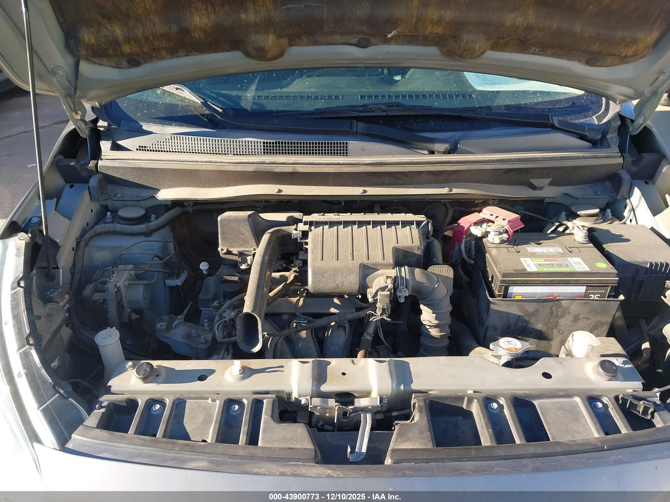 MITSUBISHI MIRAGE image 10