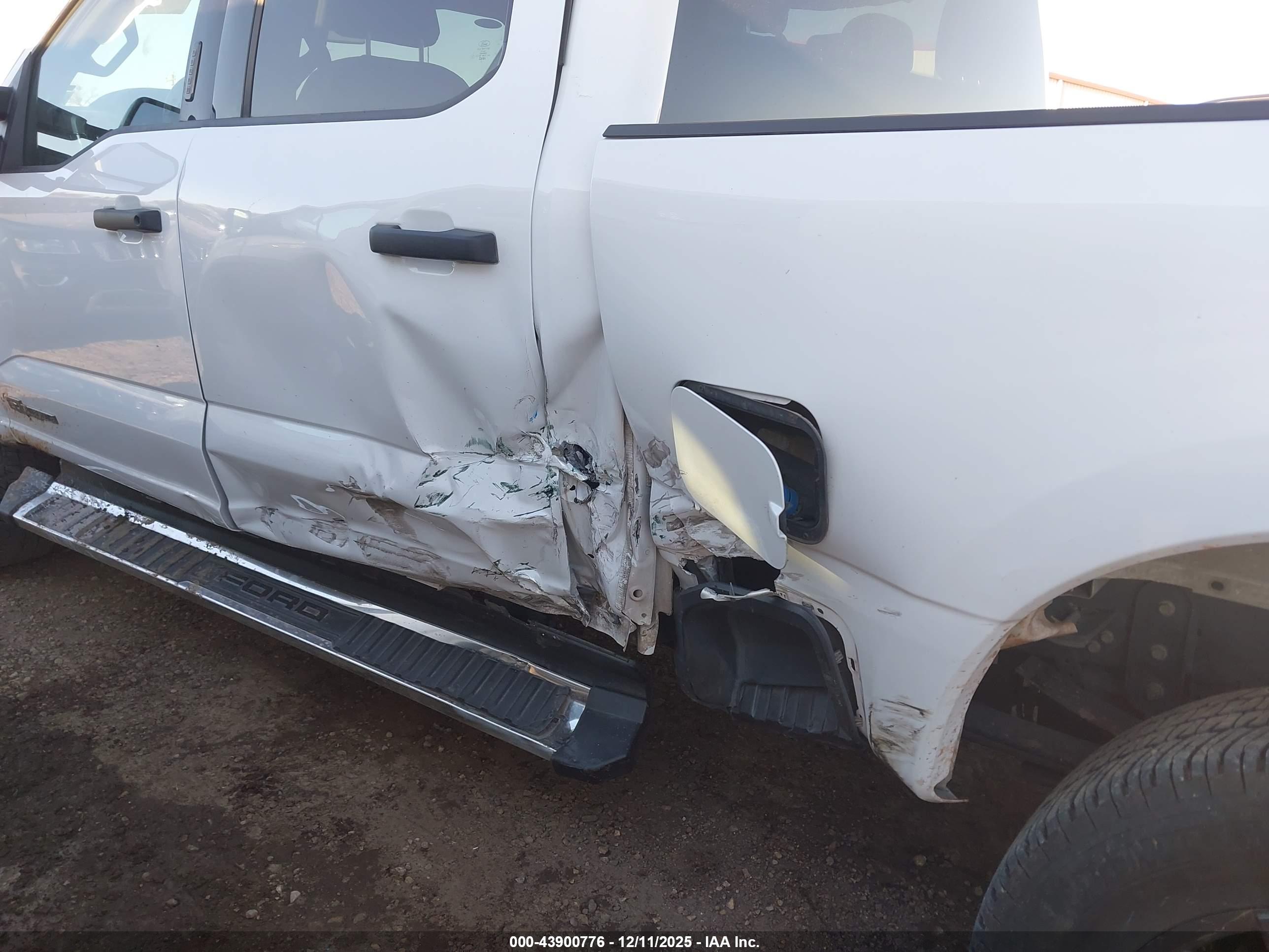 FORD F-250 image 6
