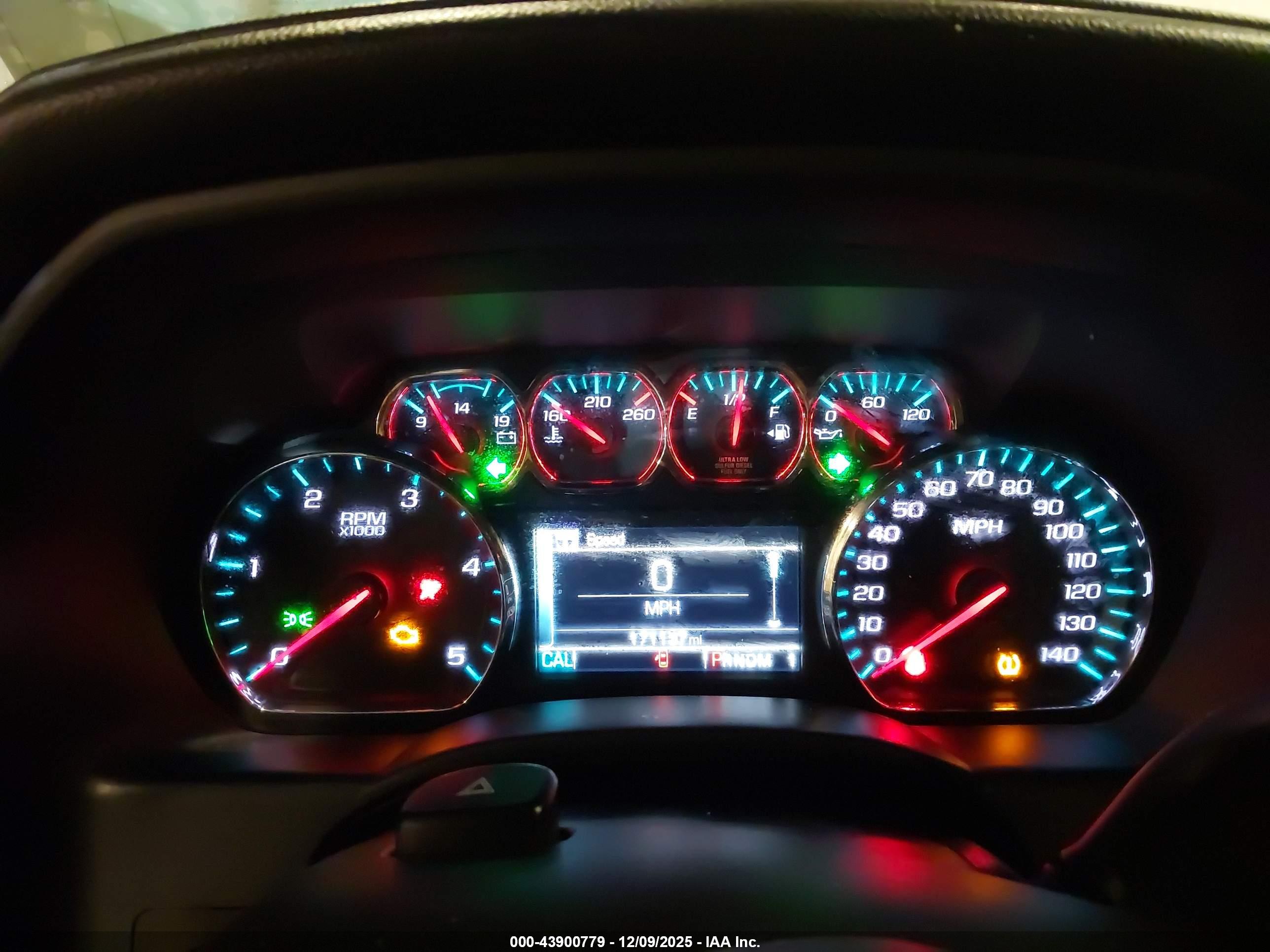 CHEVROLET SILVERADO image 7