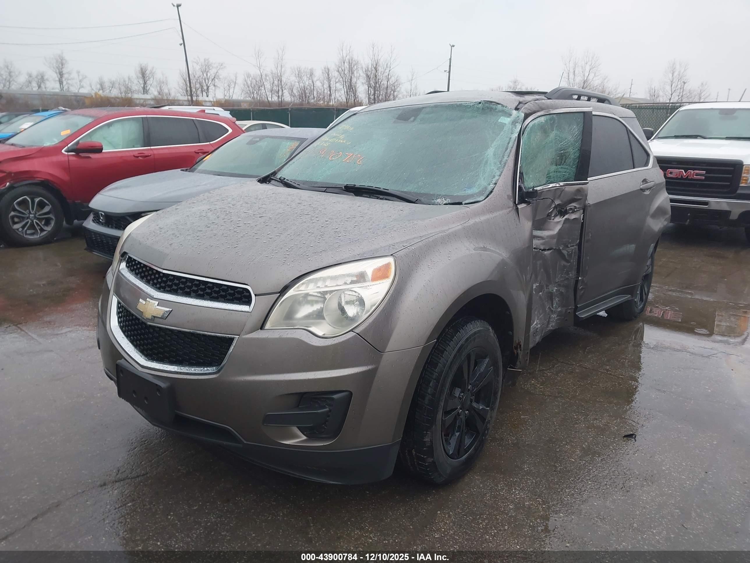 CHEVROLET EQUINOX image 2