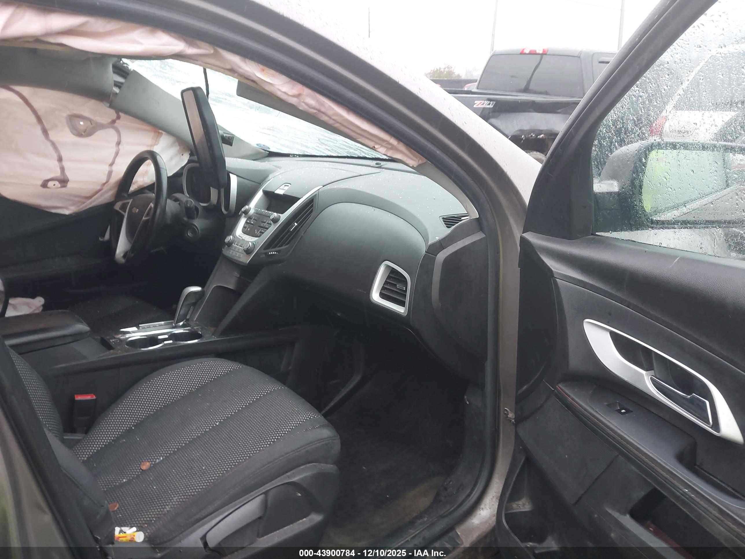 CHEVROLET EQUINOX image 5