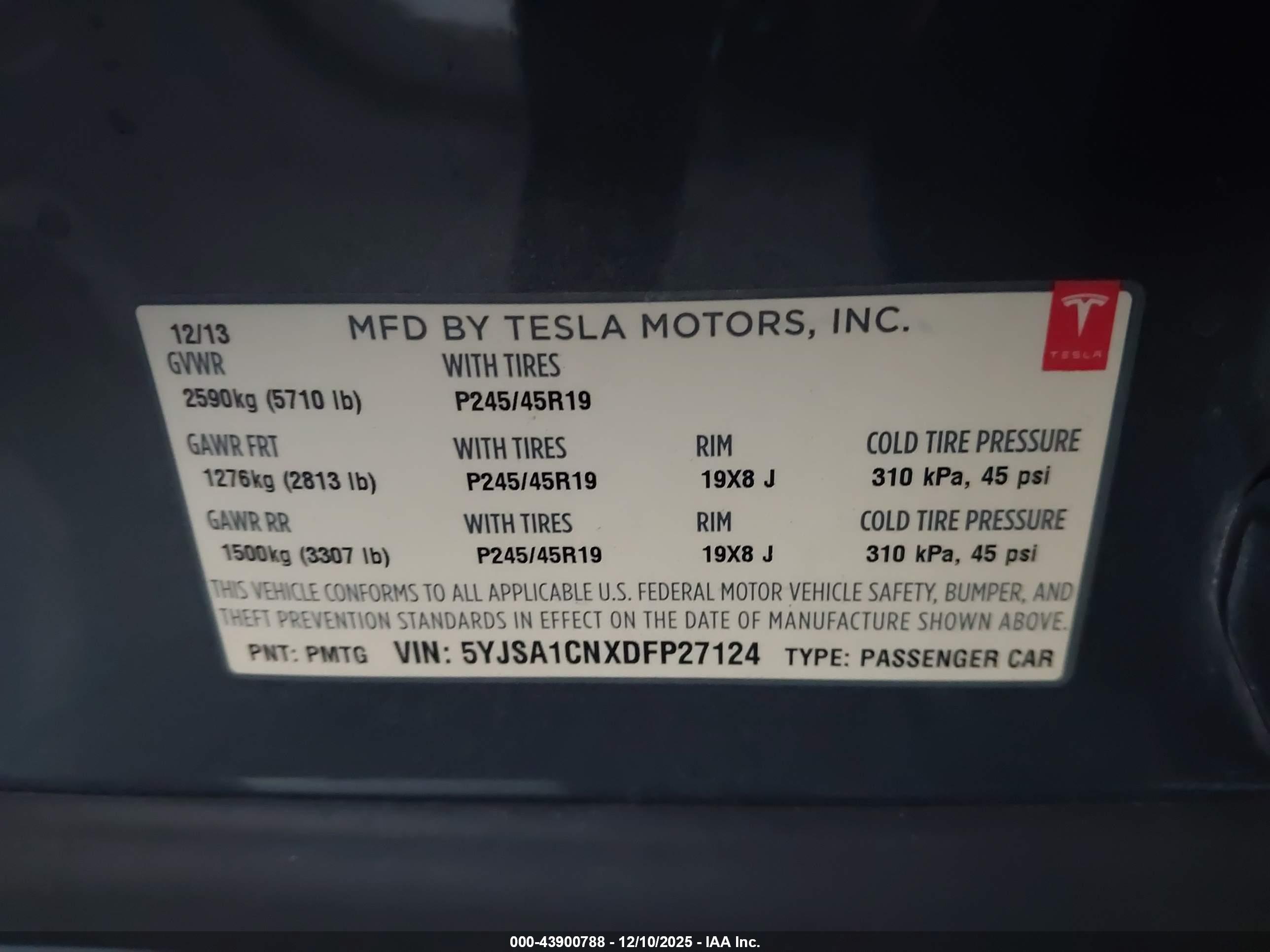 TESLA MODEL image 9