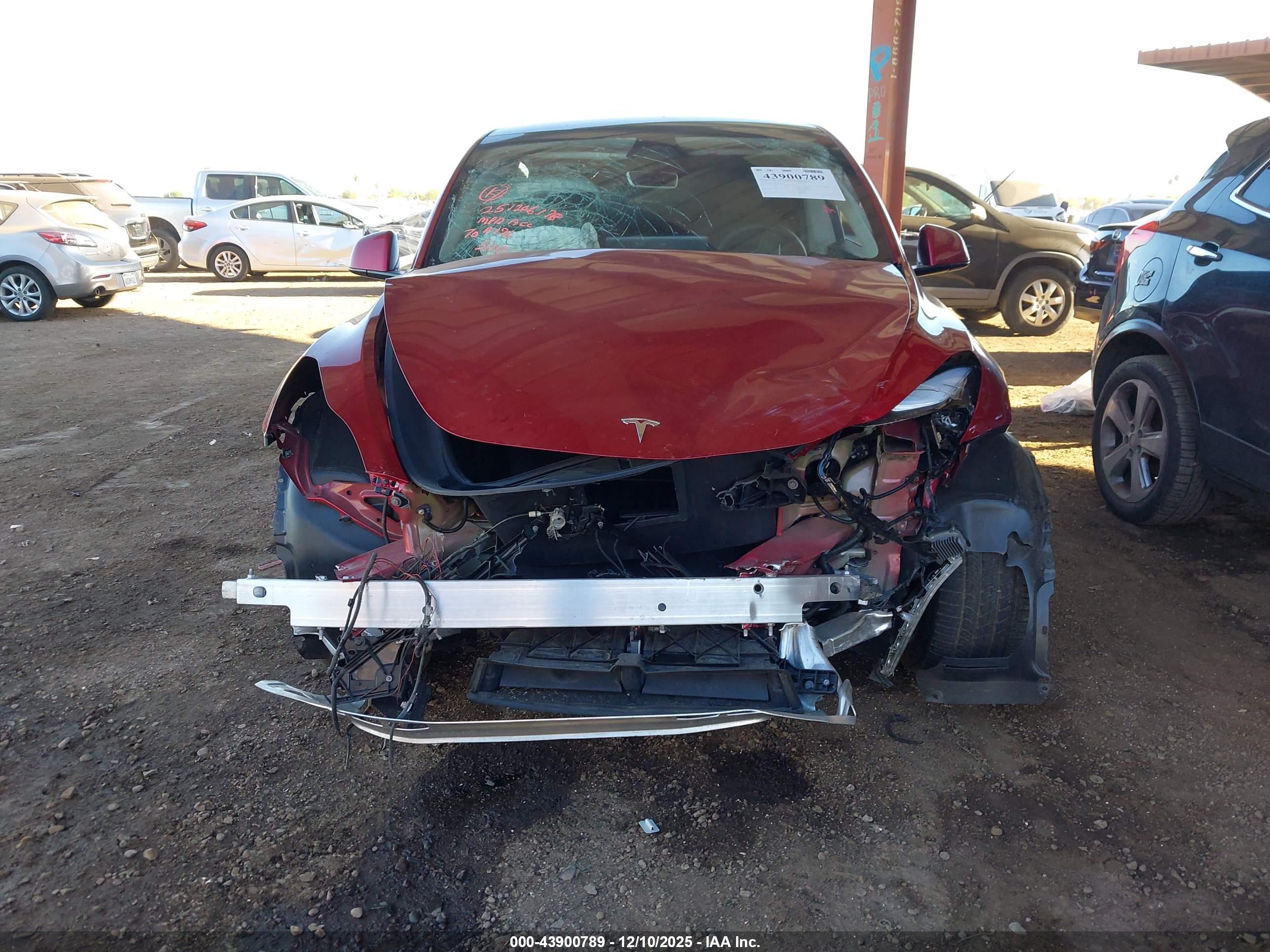 TESLA MODEL image 6
