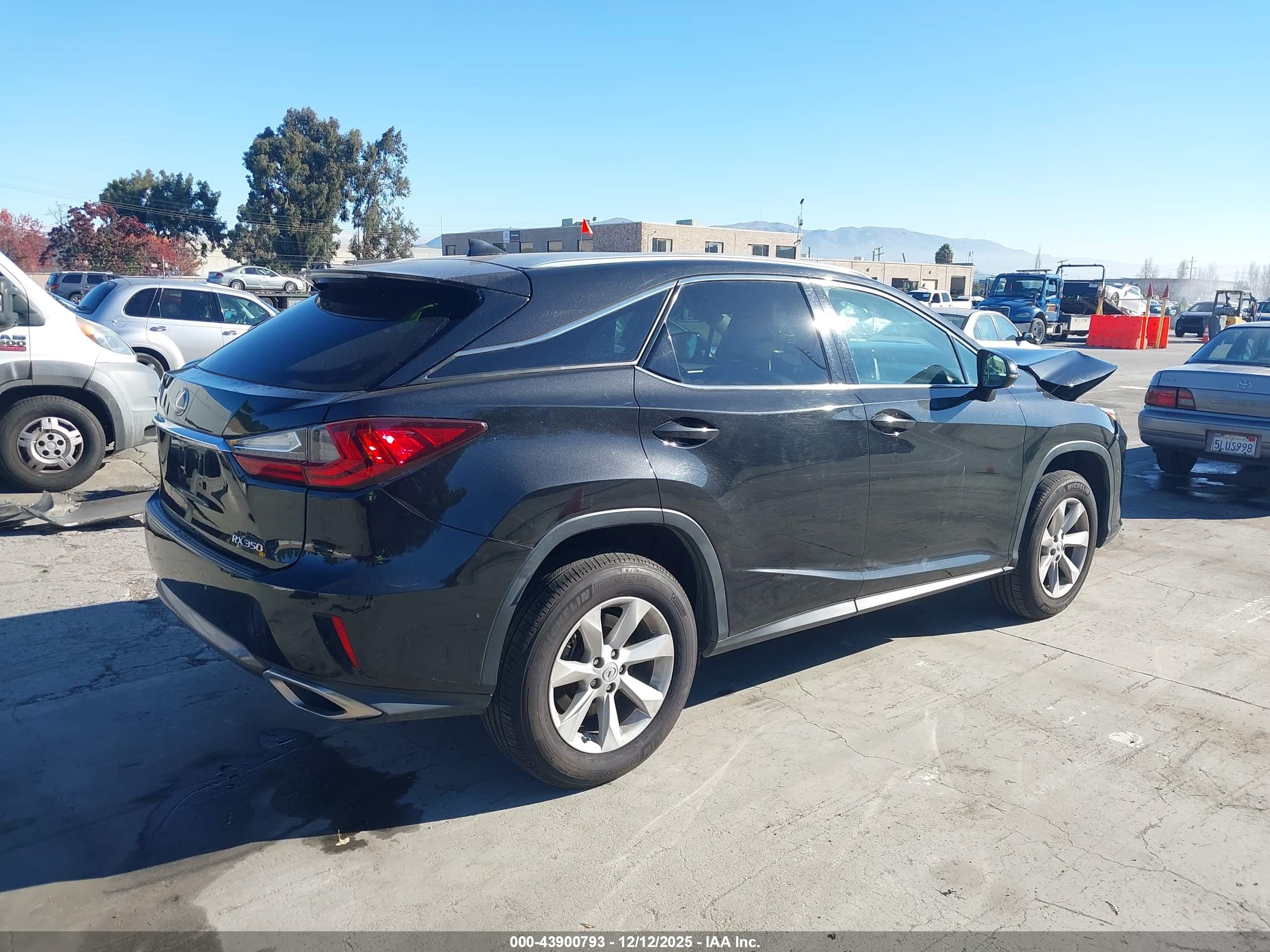 LEXUS RX image 4
