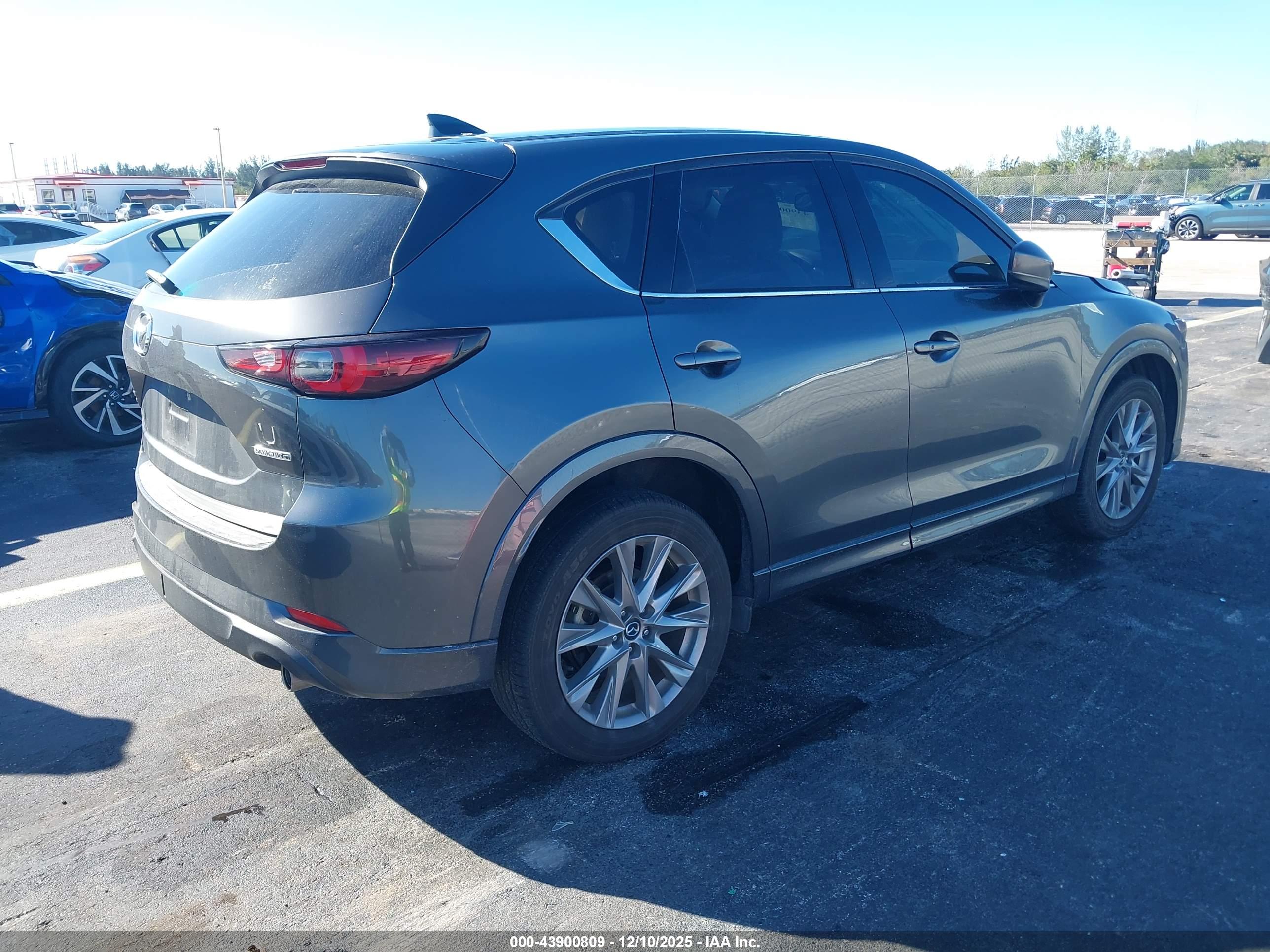 MAZDA CX-5 image 4