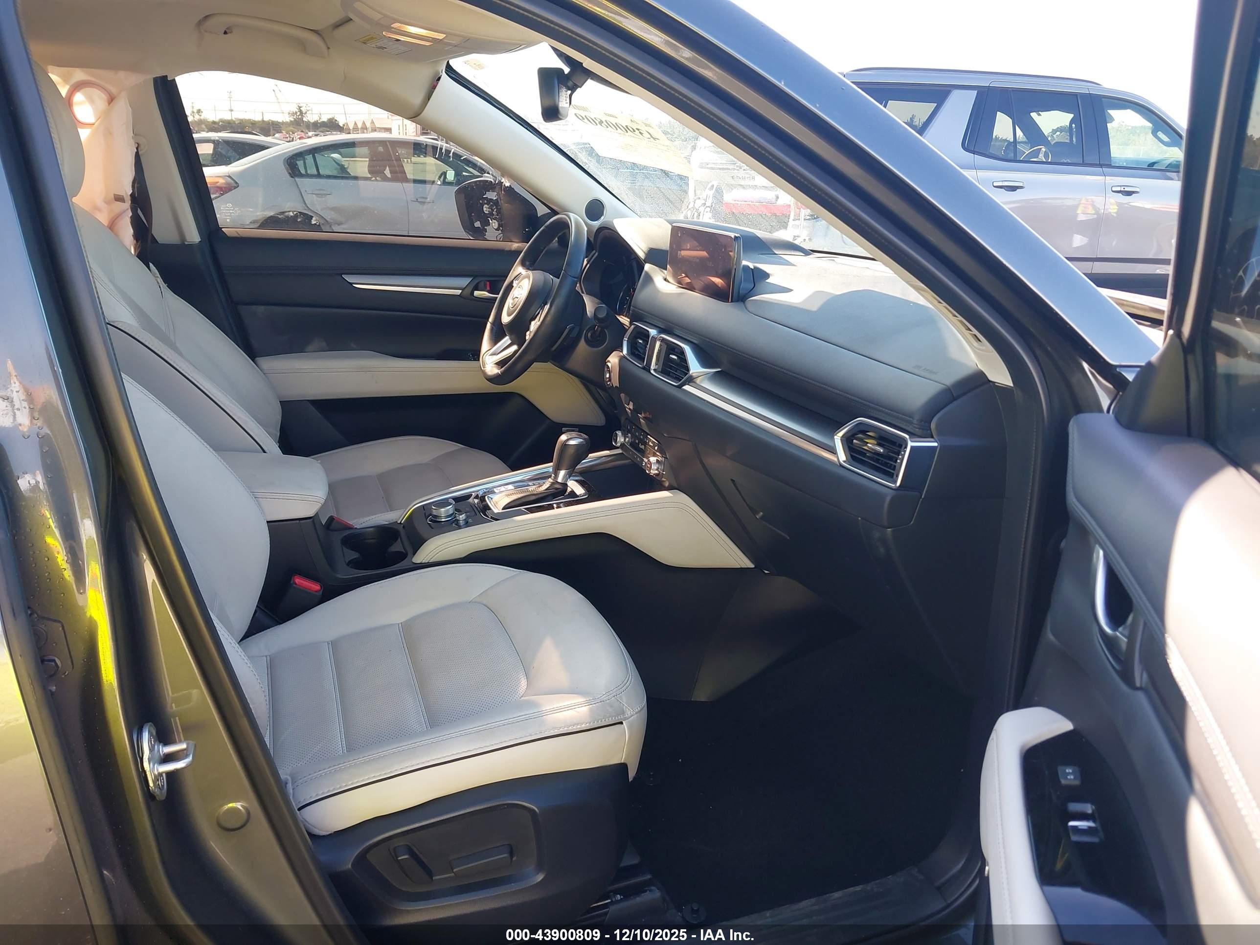 MAZDA CX-5 image 5
