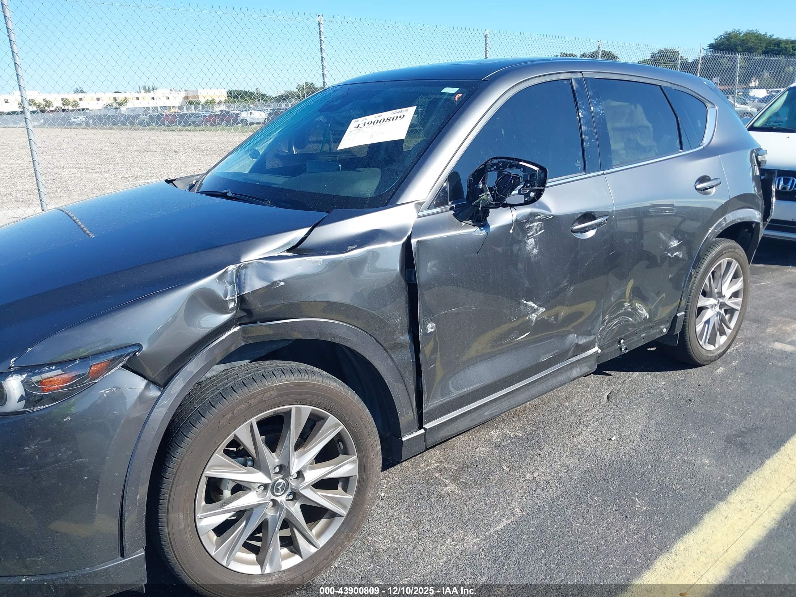 MAZDA CX-5 image 6