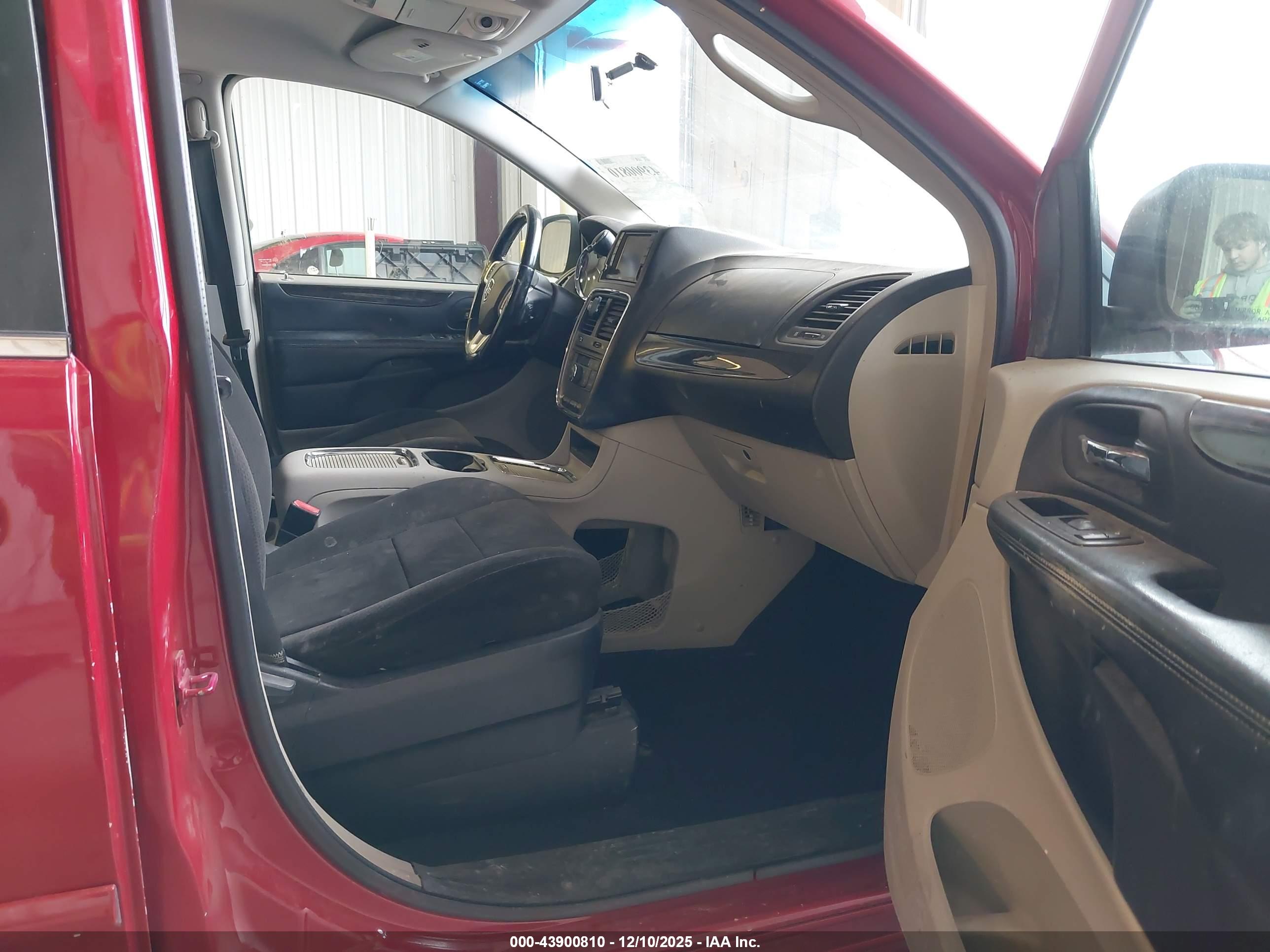 DODGE GRAND image 5